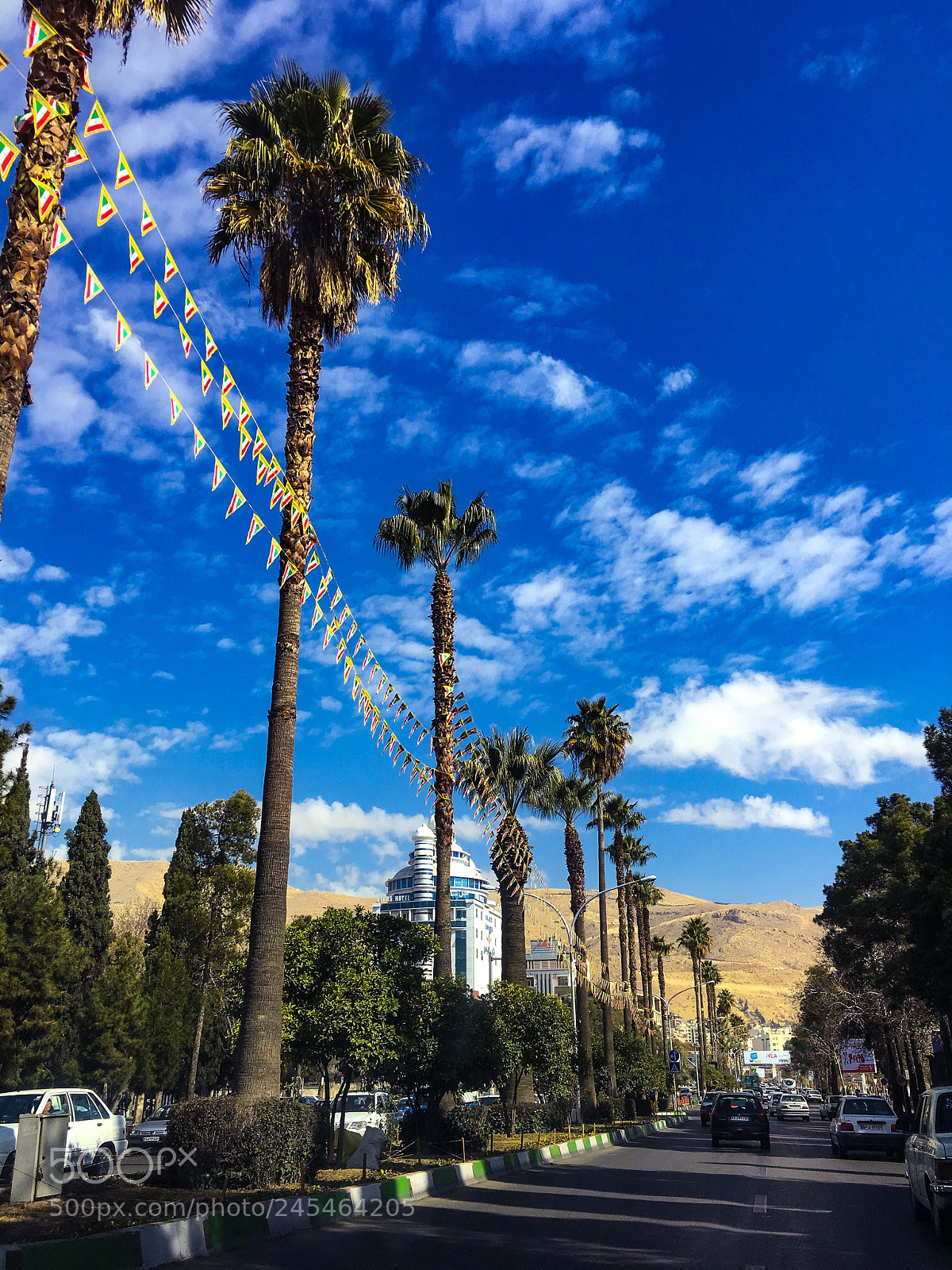 Apple iPhone 6s Plus sample photo. Shiraz street photography