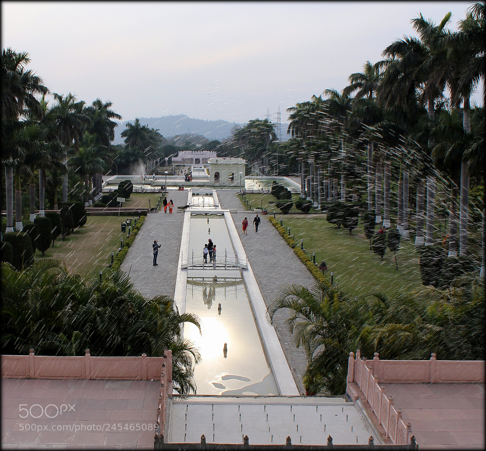 Canon EOS 1300D (EOS Rebel T6 / EOS Kiss X80) sample photo. Pinjore gardens photography