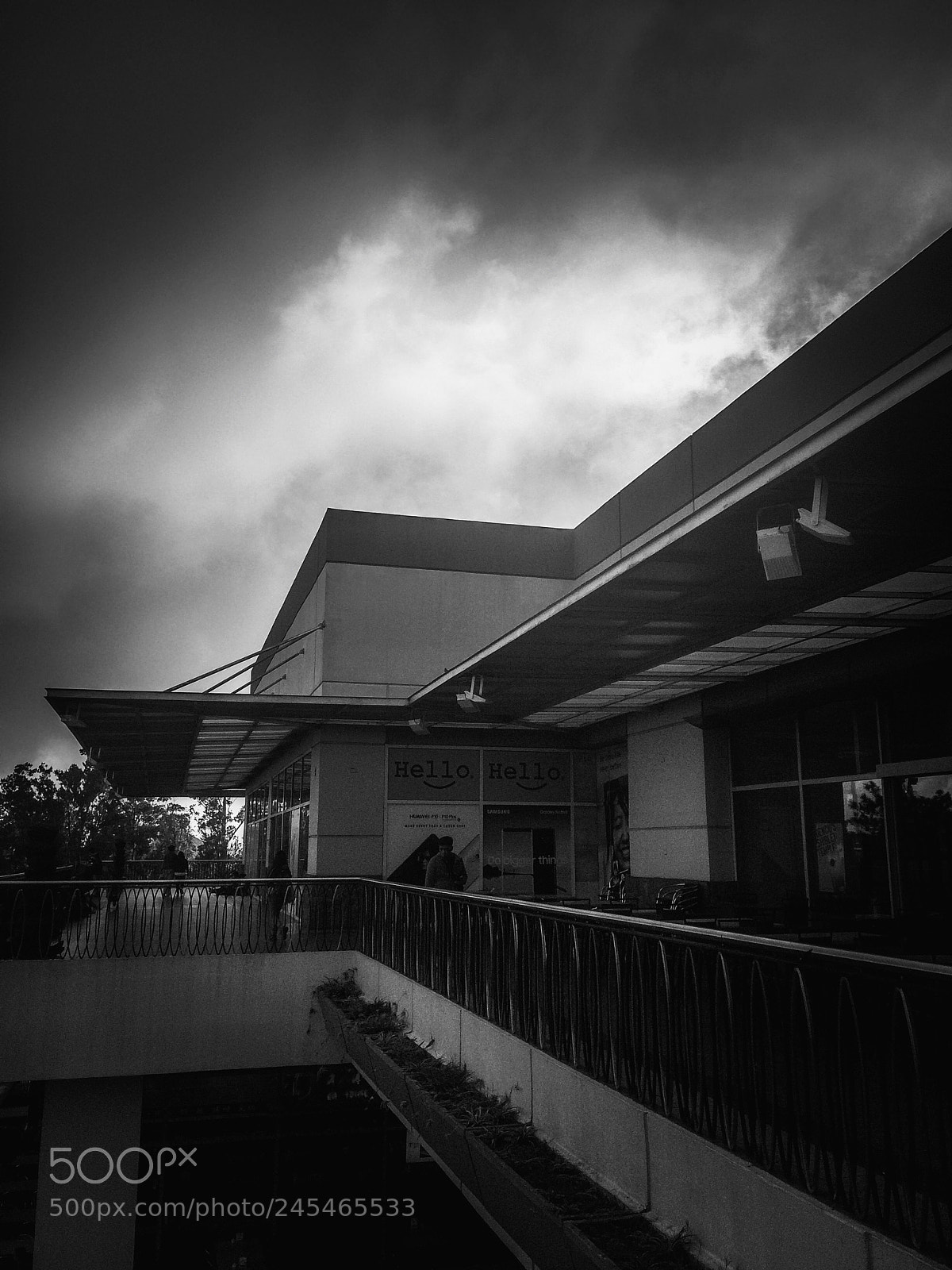 Apple iPhone 5s sample photo. Hanging at the mall? photography