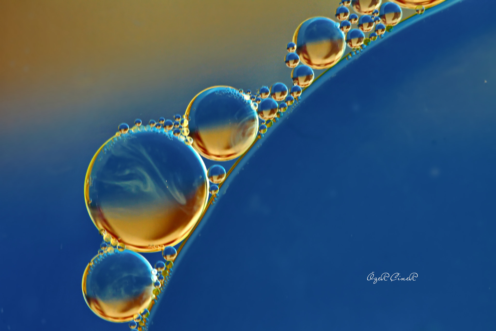 Canon EOS 7D + Canon EF 100mm F2.8L Macro IS USM sample photo. Planets in water & oil cosmos photography