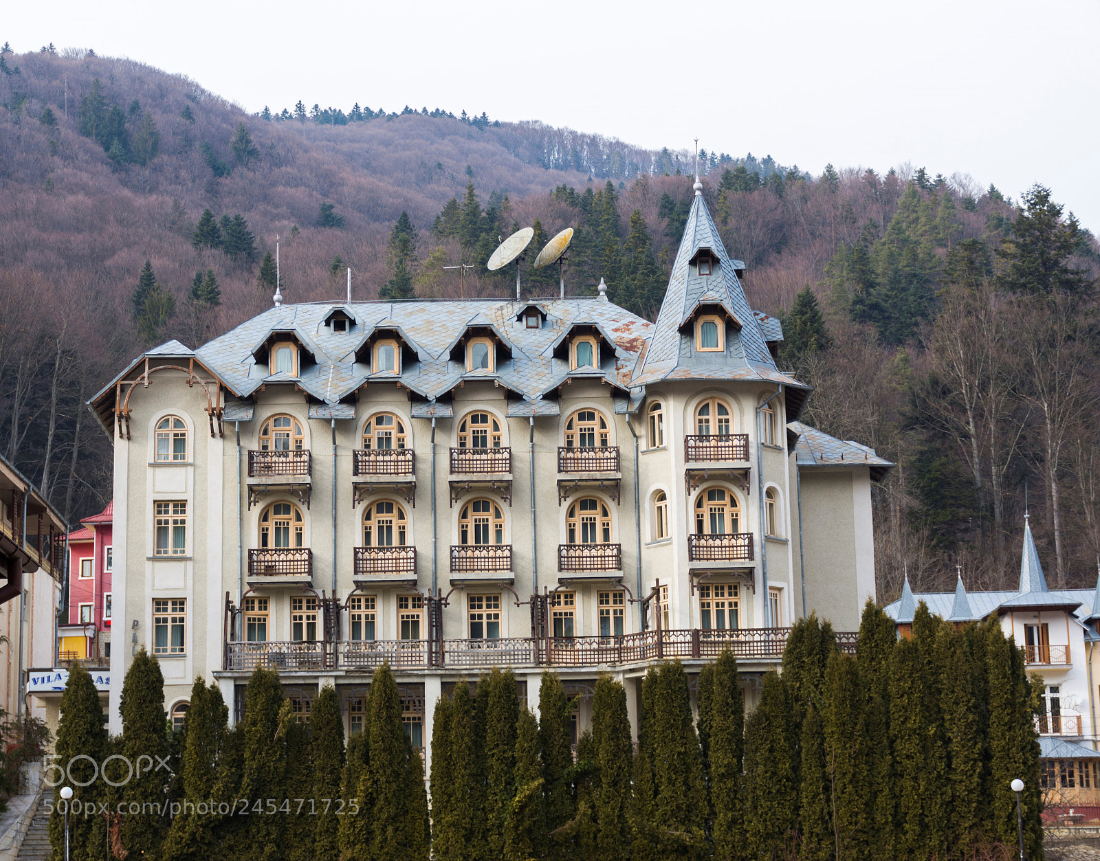 Nikon D7200 sample photo. Old mountain hotel photography