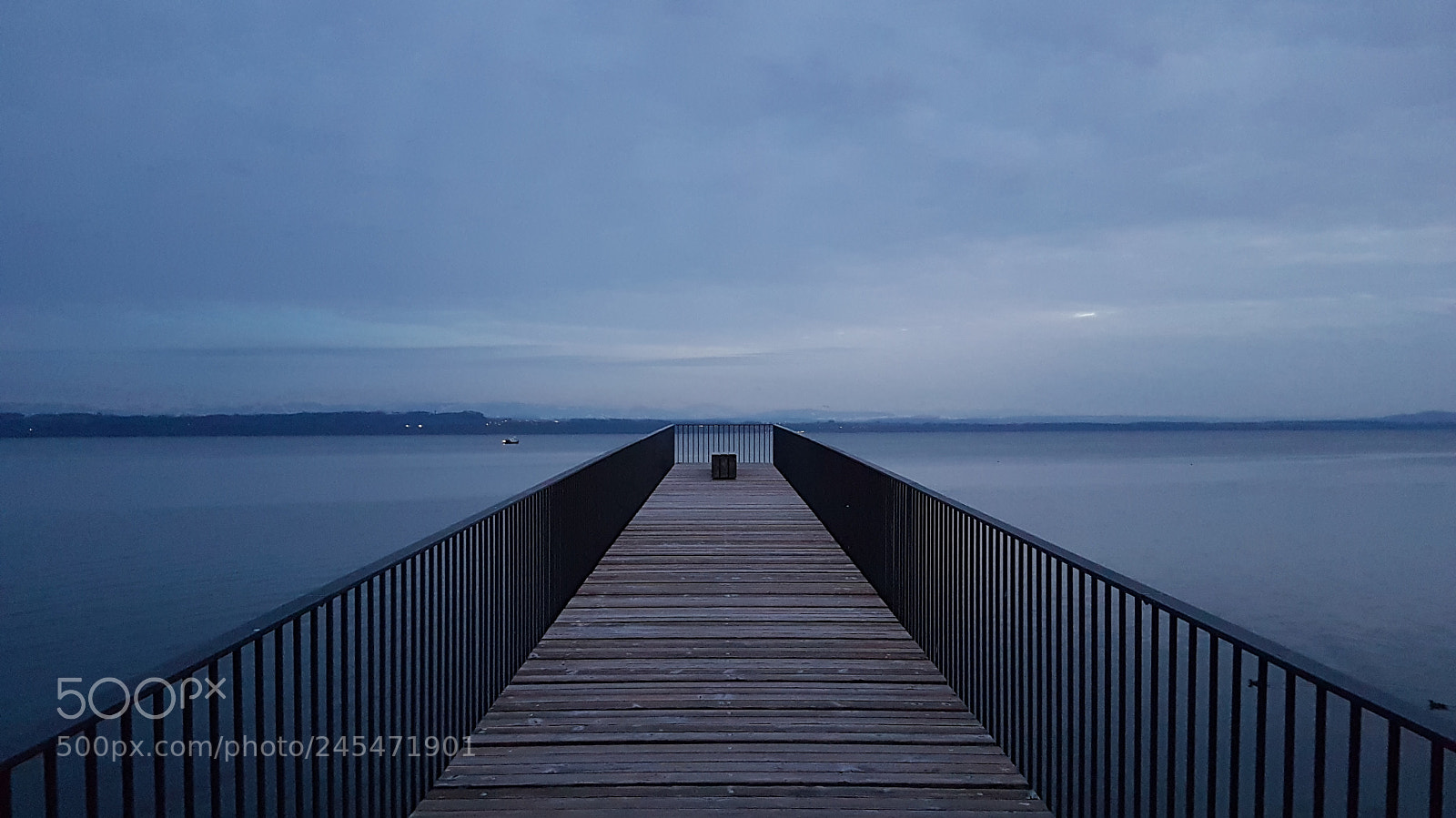 Samsung Galaxy S7 sample photo. Neuchâtel lake photography