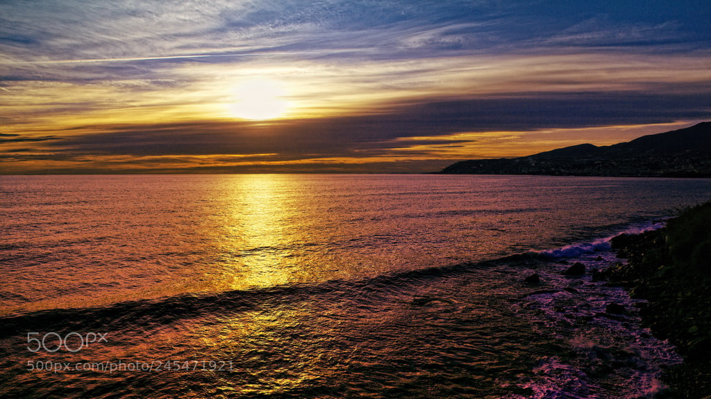 Canon EOS 550D (EOS Rebel T2i / EOS Kiss X4) sample photo. Seascape at sunset photography
