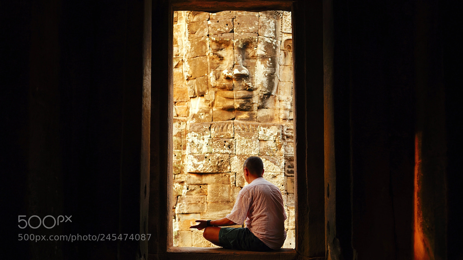 Sony a7R II sample photo. Khmer smile selfie angkor photography