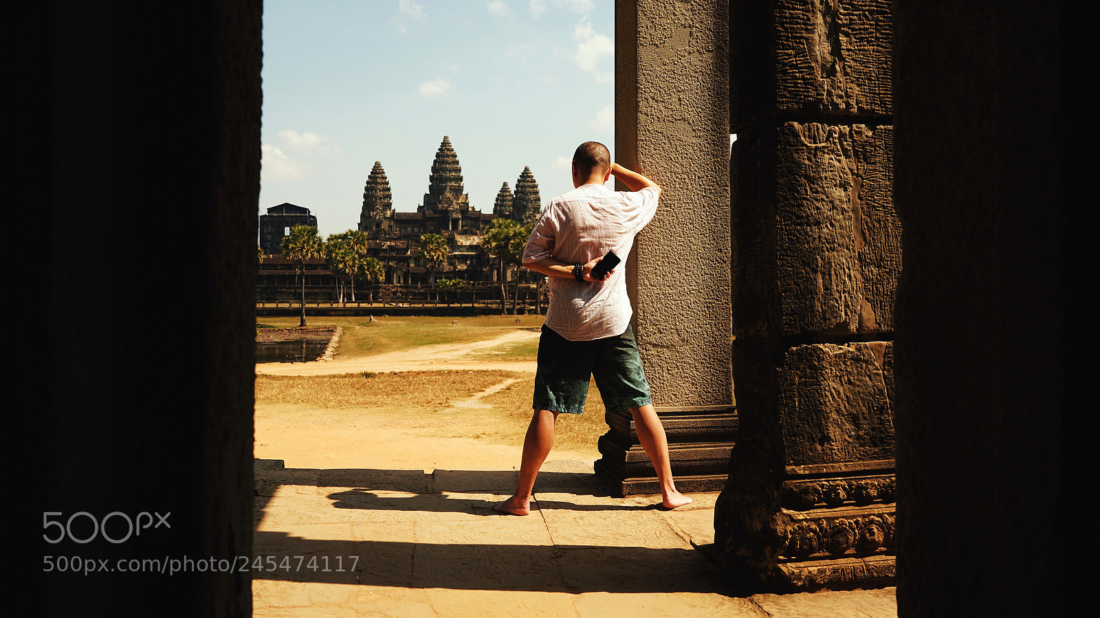 Sony a7R II sample photo. Selfie @ angkor wat photography