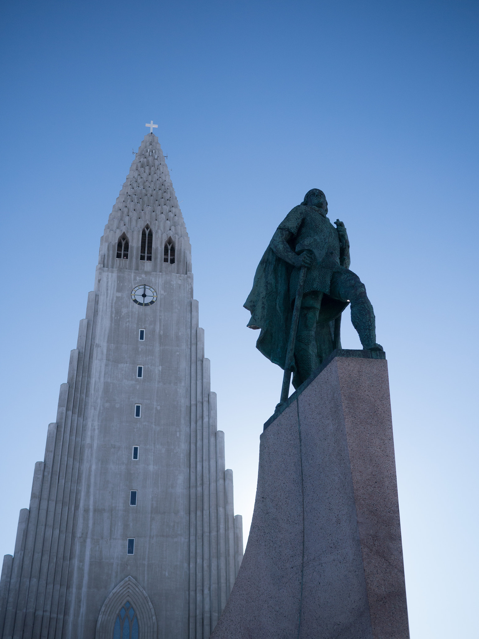 Panasonic Lumix DMC-GF6 sample photo. Hallgrimskirkja photography