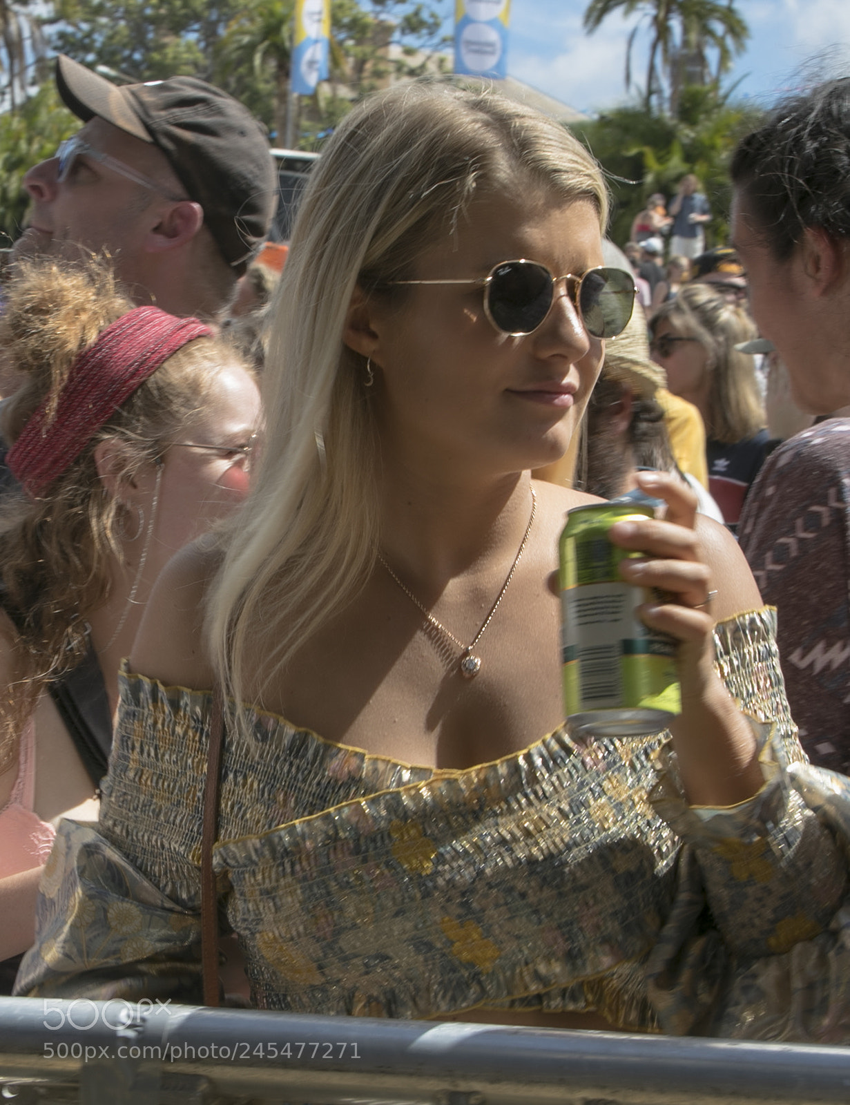 Canon EOS-1D X Mark II sample photo. Sexy girl in crowd photography