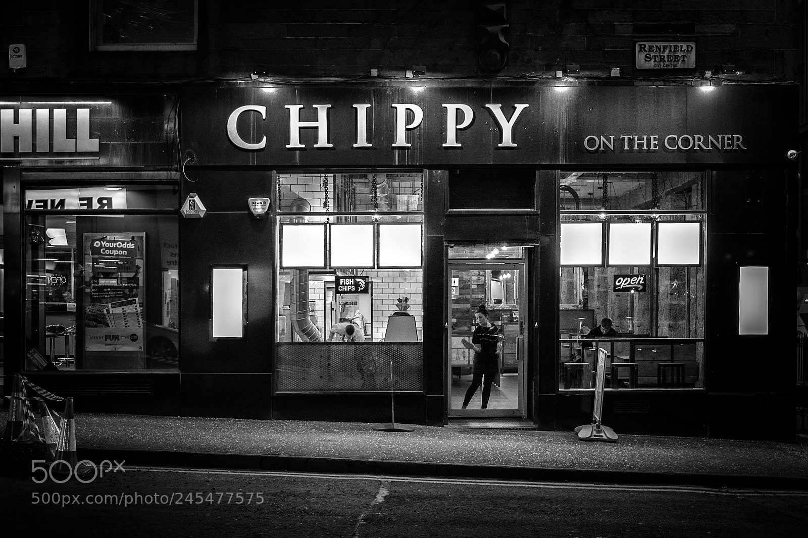 Leica CL sample photo. Chippy chick photography