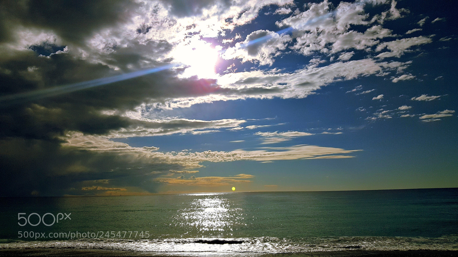 Samsung Galaxy Note5 sample photo. Clouds and sun photography