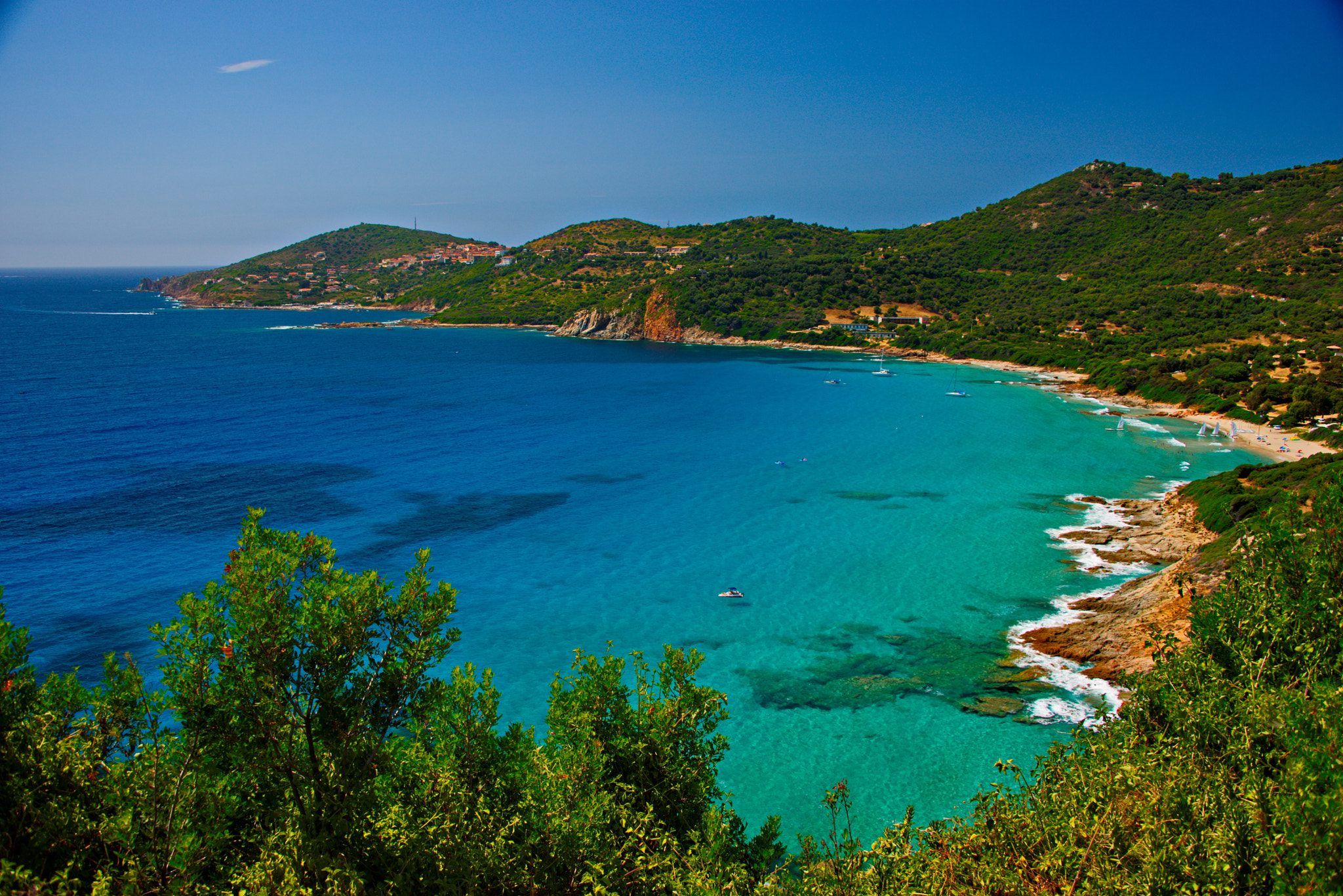 Nikon D800 + Nikon AF-S Nikkor 28-300mm F3.5-5.6G ED VR sample photo. Beautiful corsican beaches photography