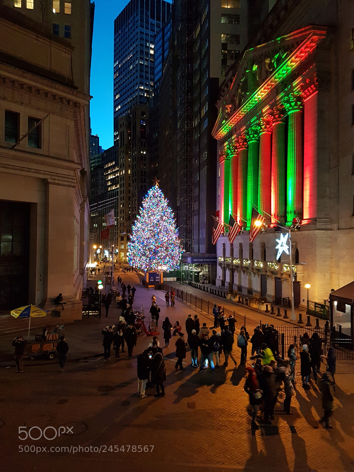 Samsung Galaxy S7 Edge sample photo. Christmas at wall street photography