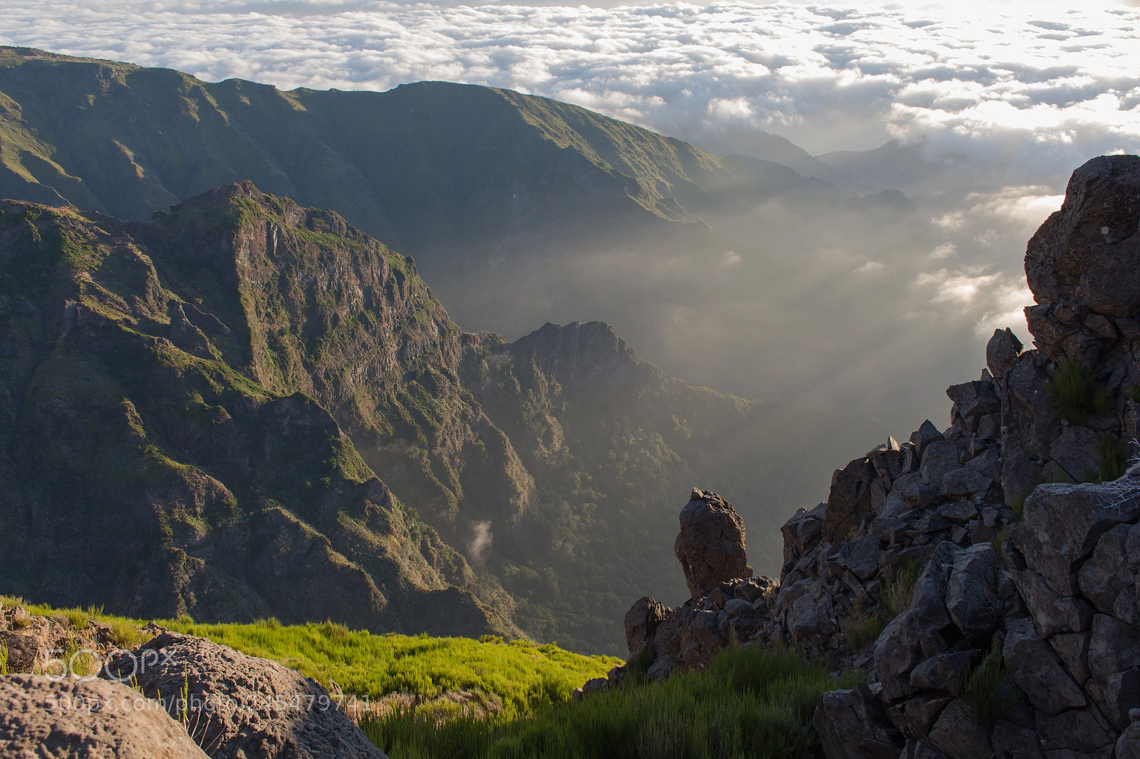 Canon EOS 700D (EOS Rebel T5i / EOS Kiss X7i) sample photo. Madeira's sunrise photography