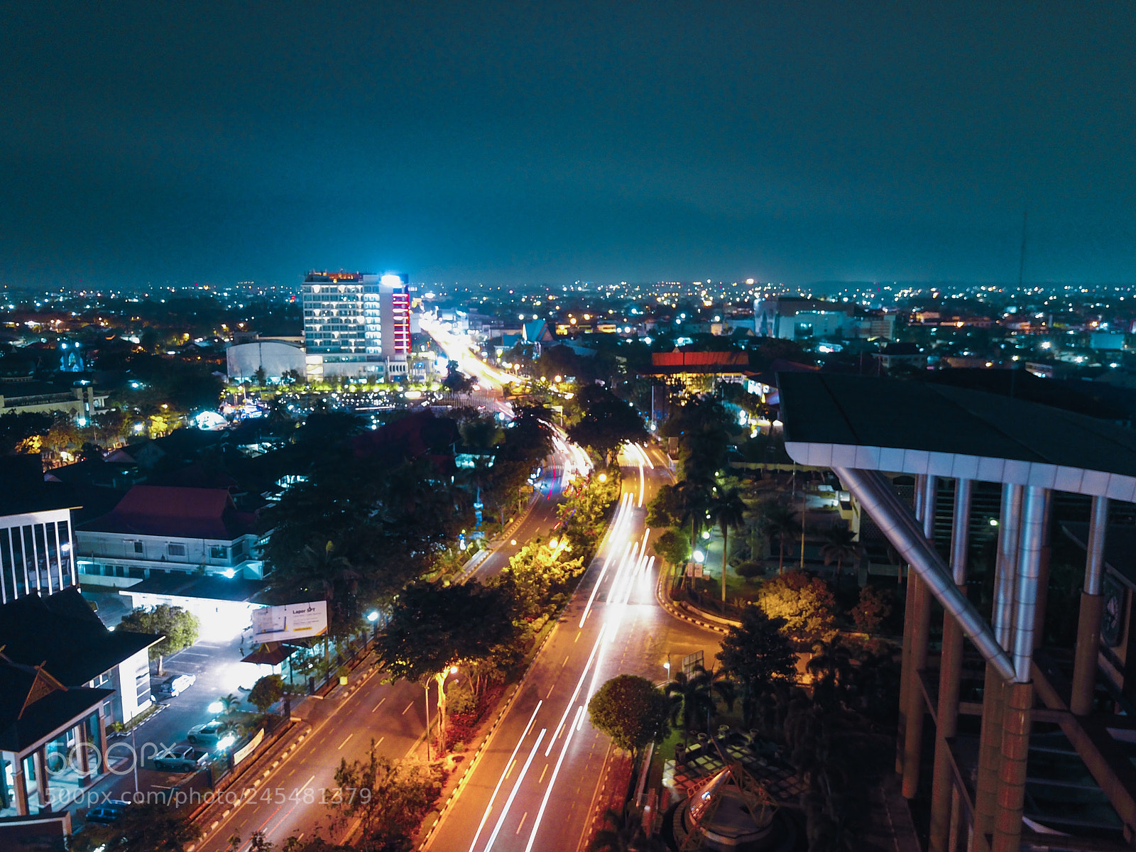 DJI FC220 sample photo. City light photography