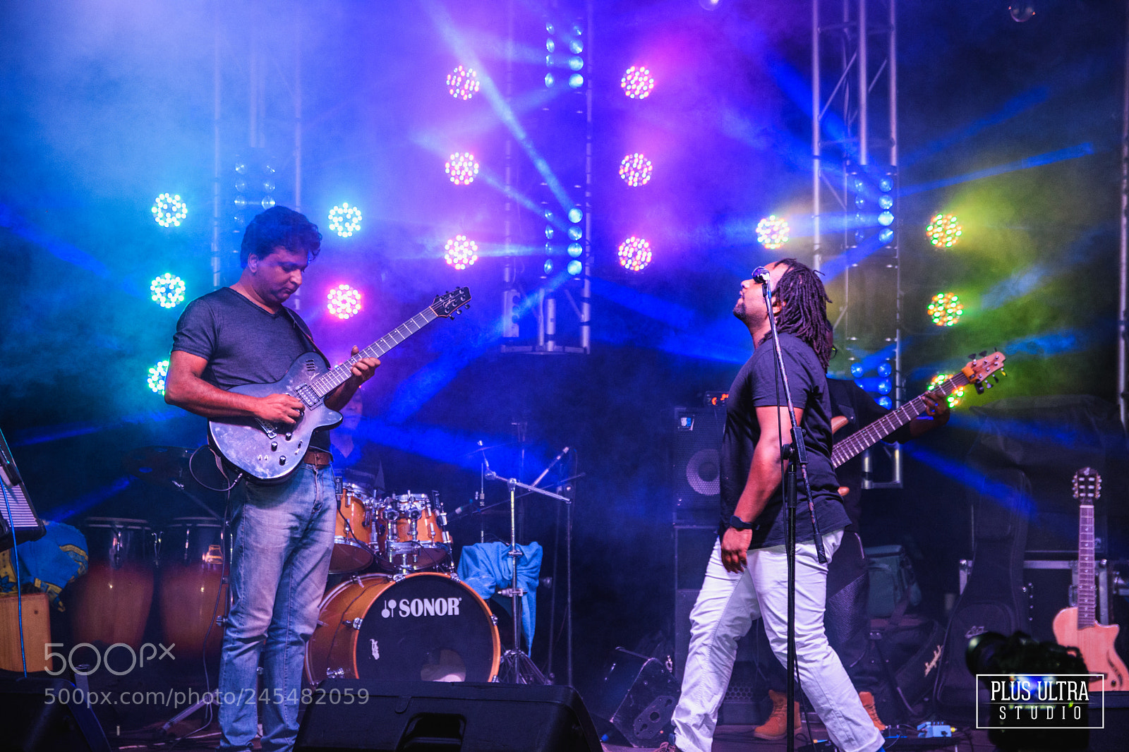 Nikon D5500 sample photo. Feeling the music photography