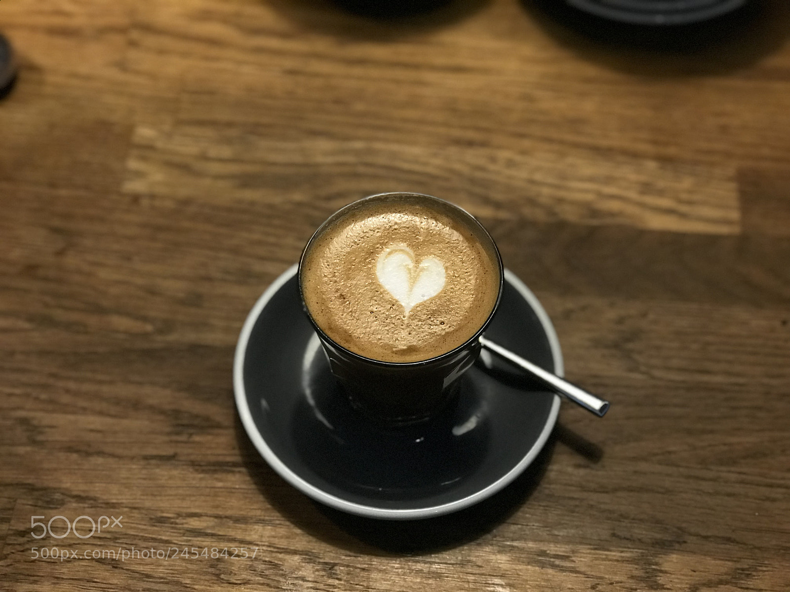 Apple iPhone 7 Plus sample photo. First pour of the photography
