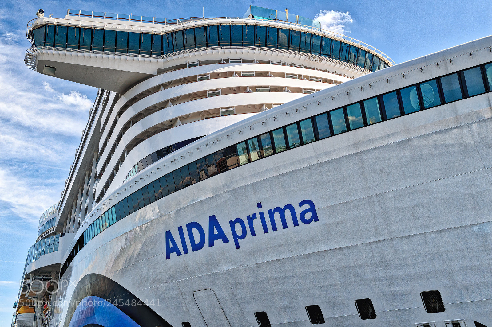 Nikon D4S sample photo. Aida cruise ship hamburg photography