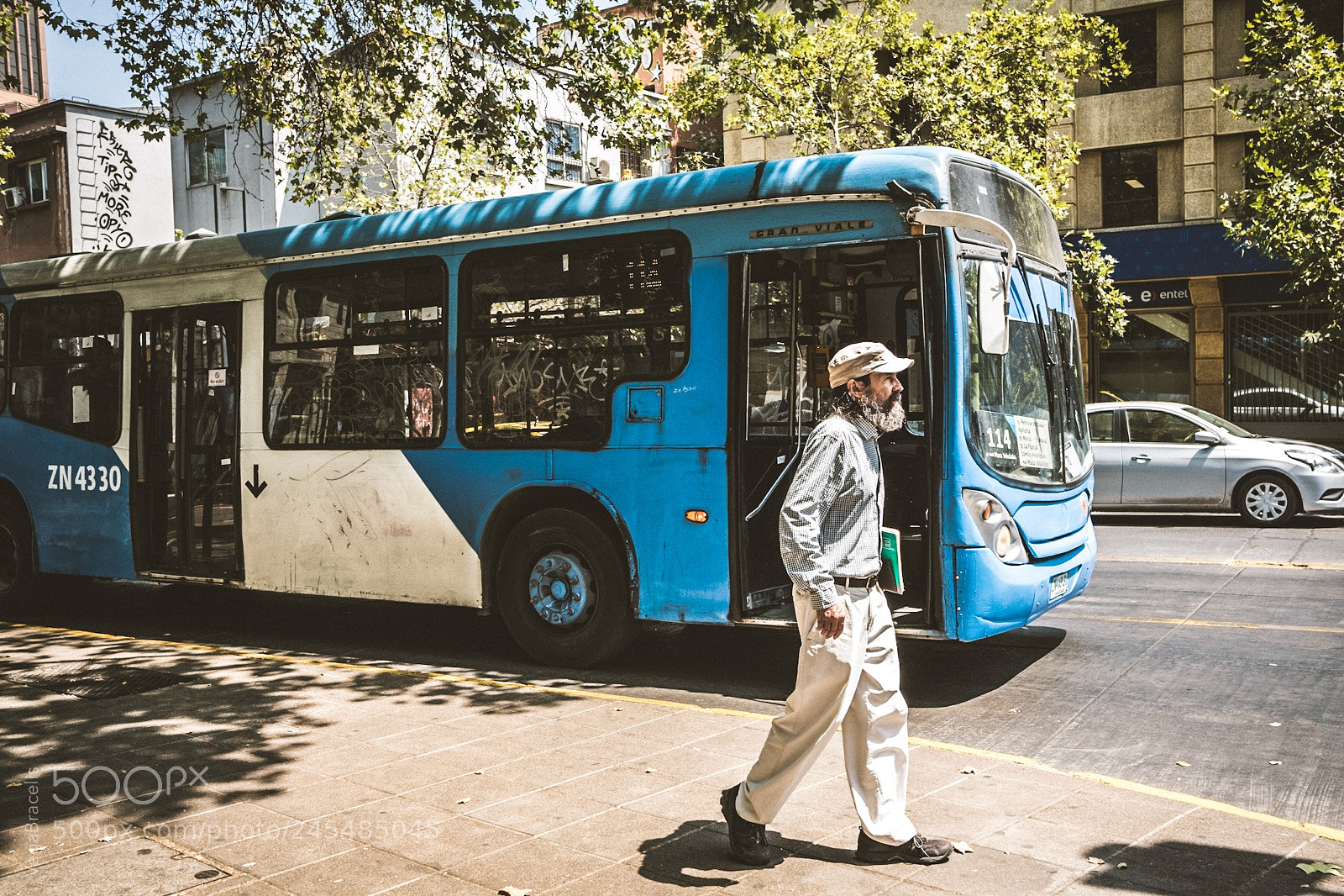 Fujifilm X-T2 sample photo. Bus photography