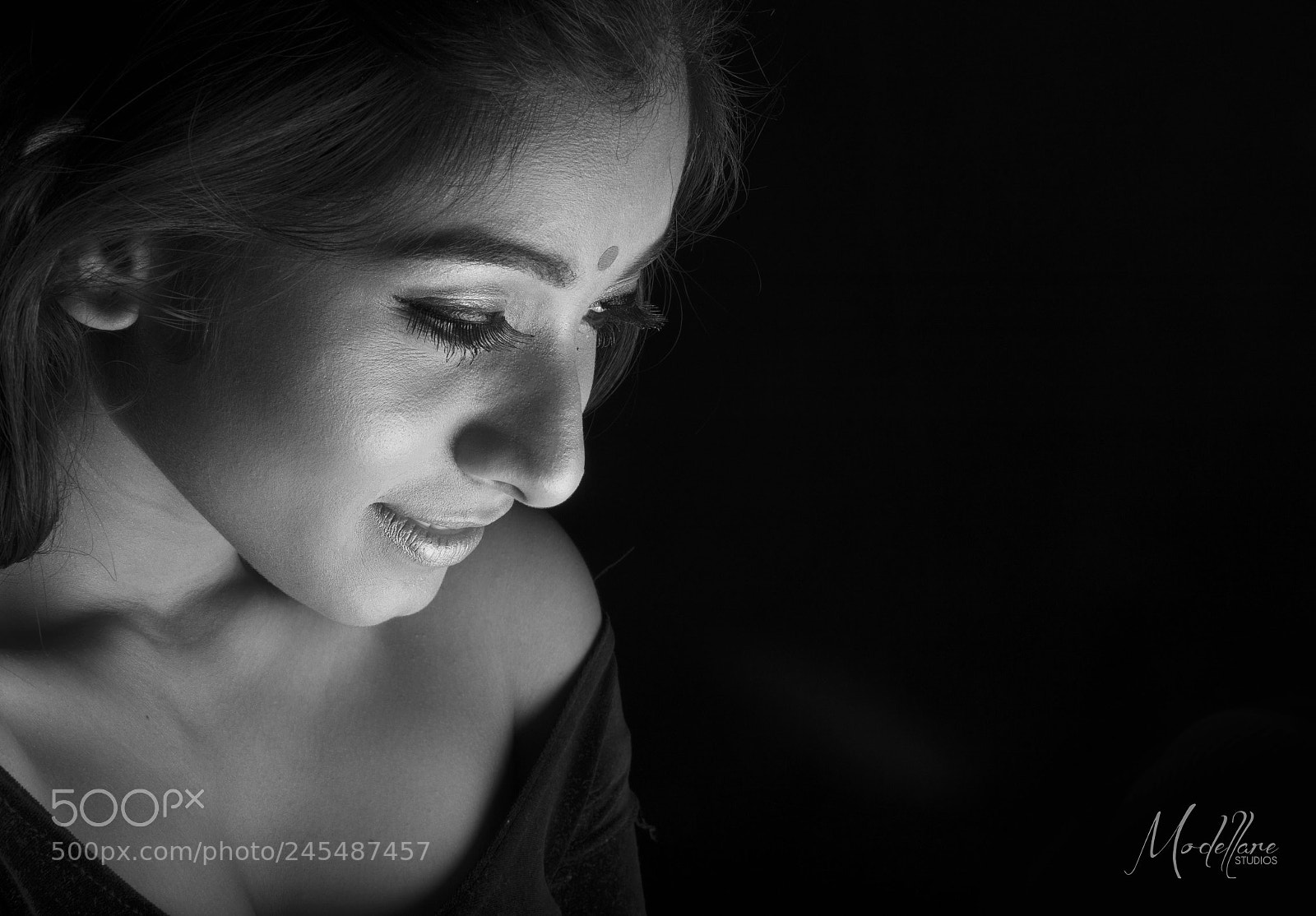 Canon EOS-1D X Mark II sample photo. Low key photography