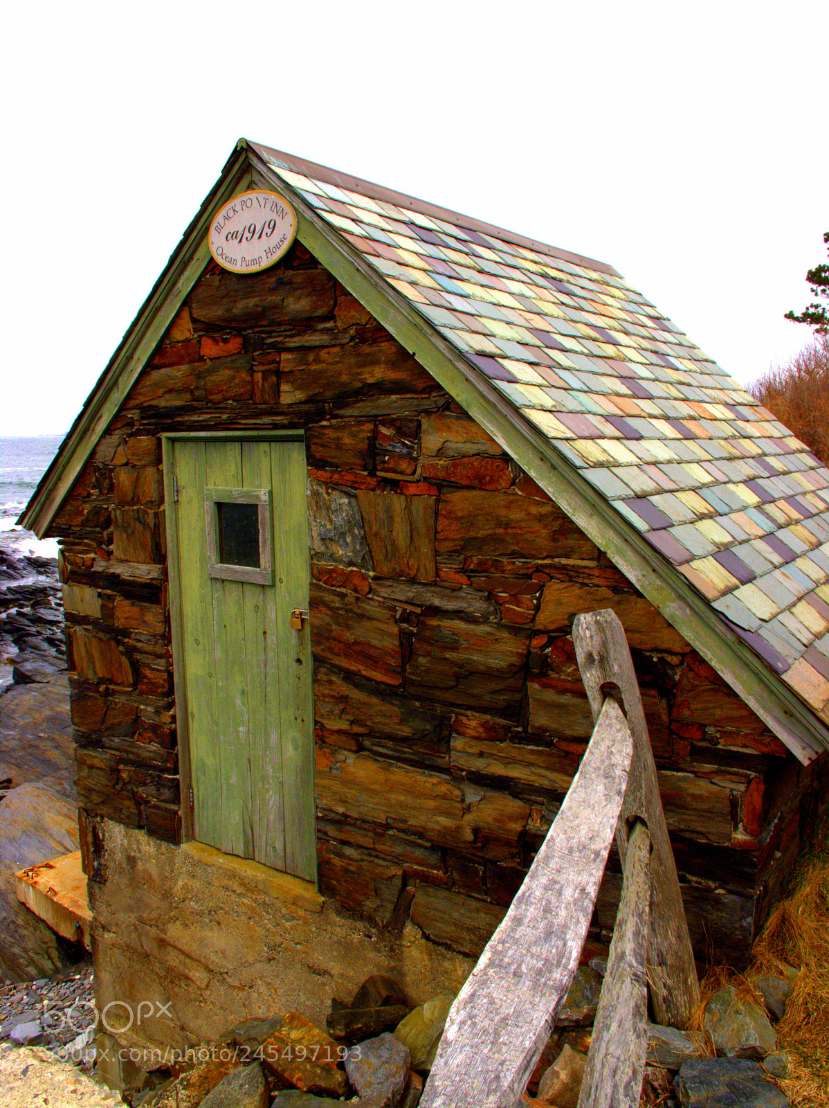 Canon PowerShot G12 sample photo. Black point inn pump photography