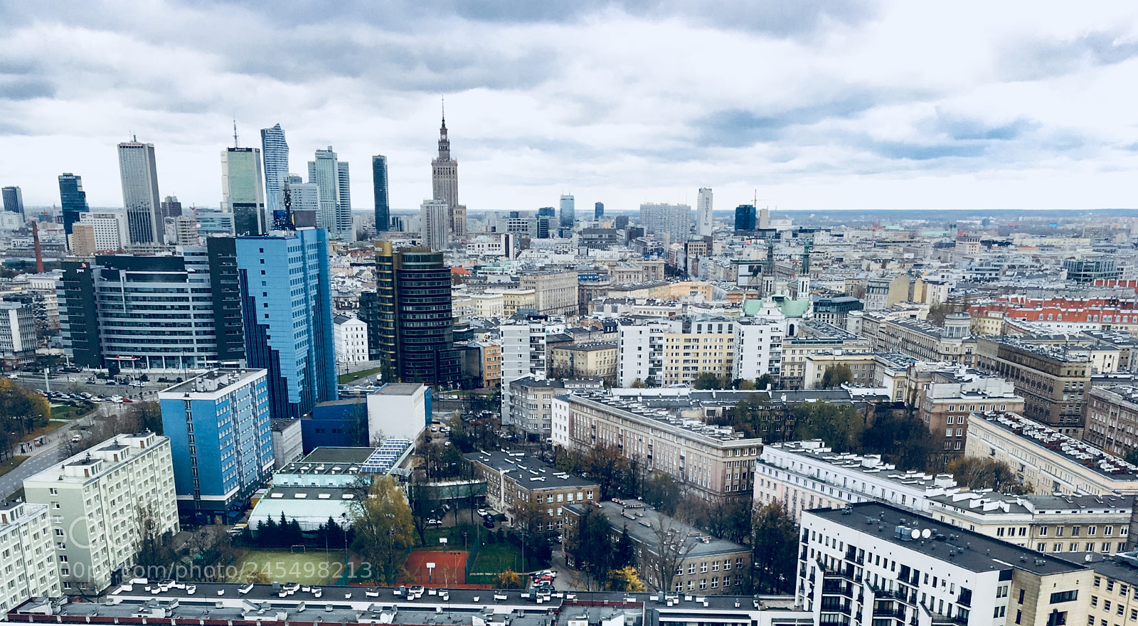 Apple iPhone SE sample photo. Warsaw. photography