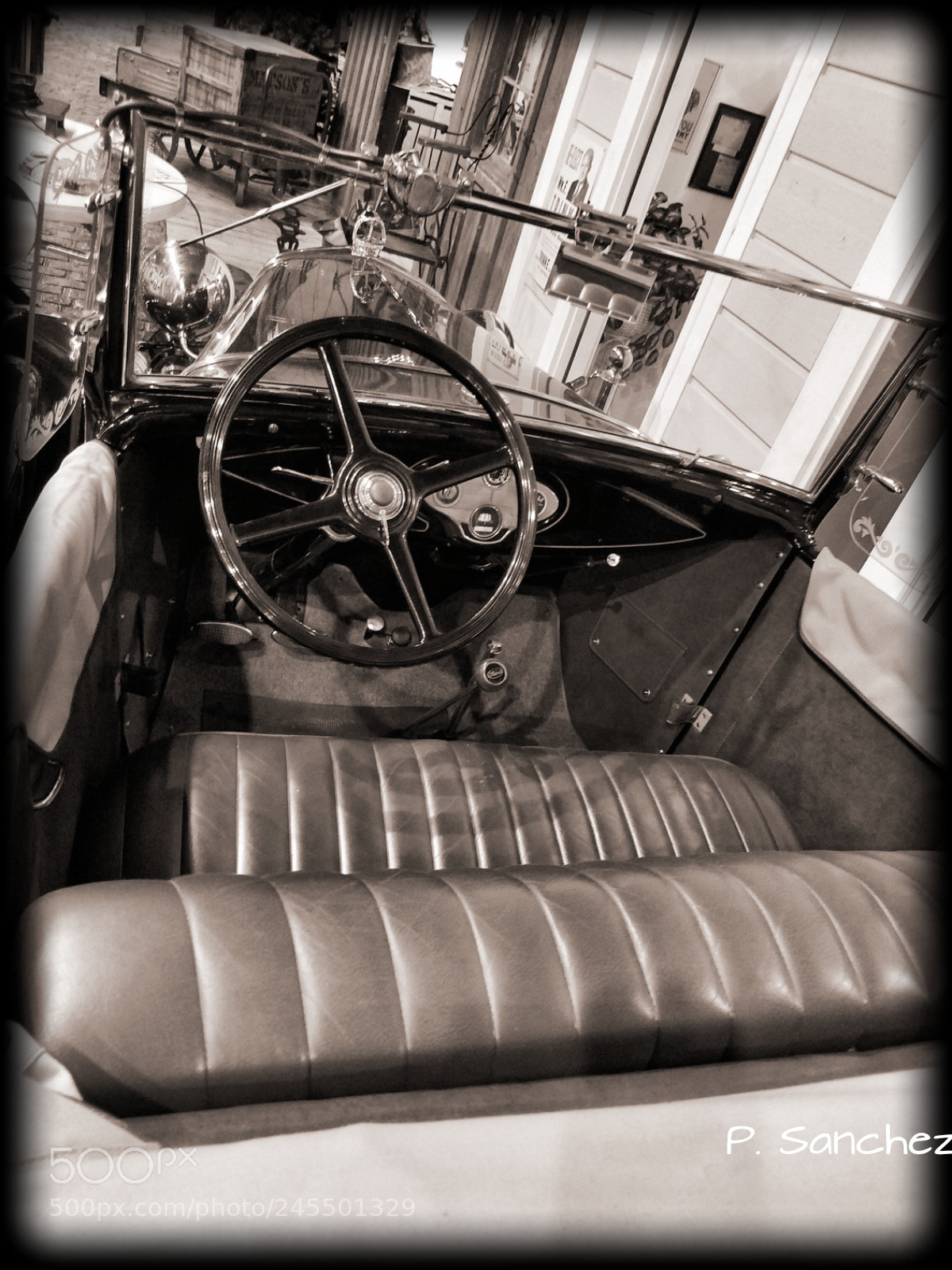Samsung Galaxy S7 sample photo. Inside old car photography