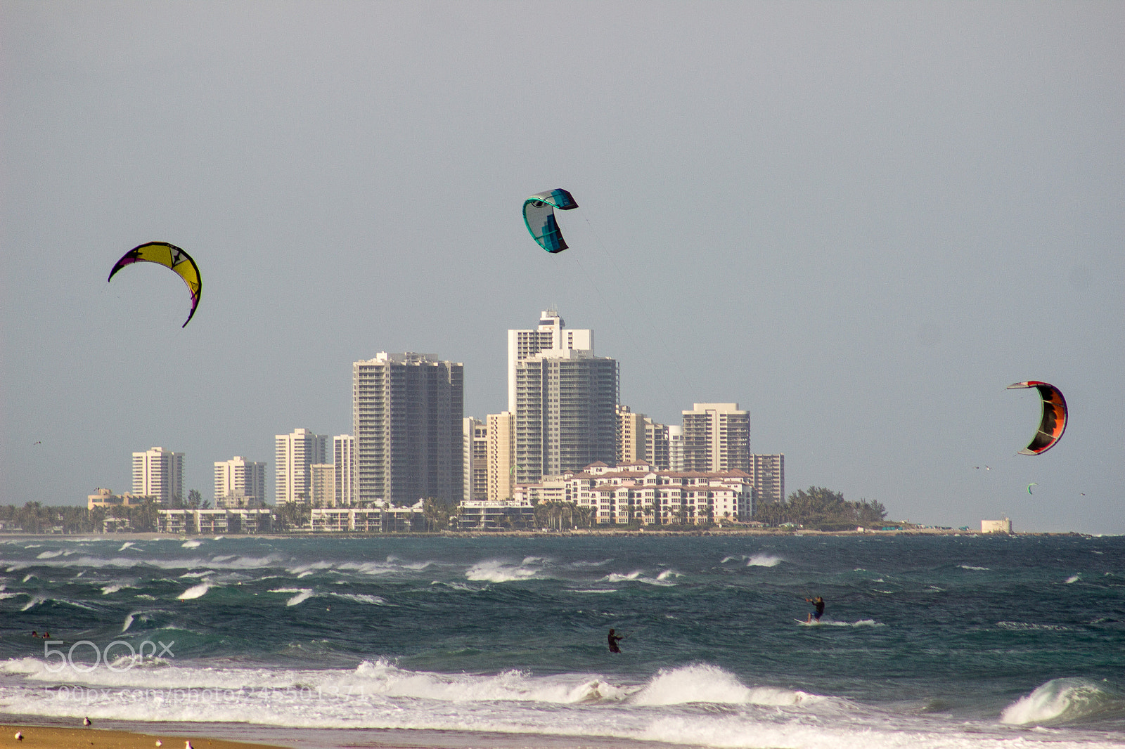 Canon EOS 600D (Rebel EOS T3i / EOS Kiss X5) sample photo. Storm wind photography