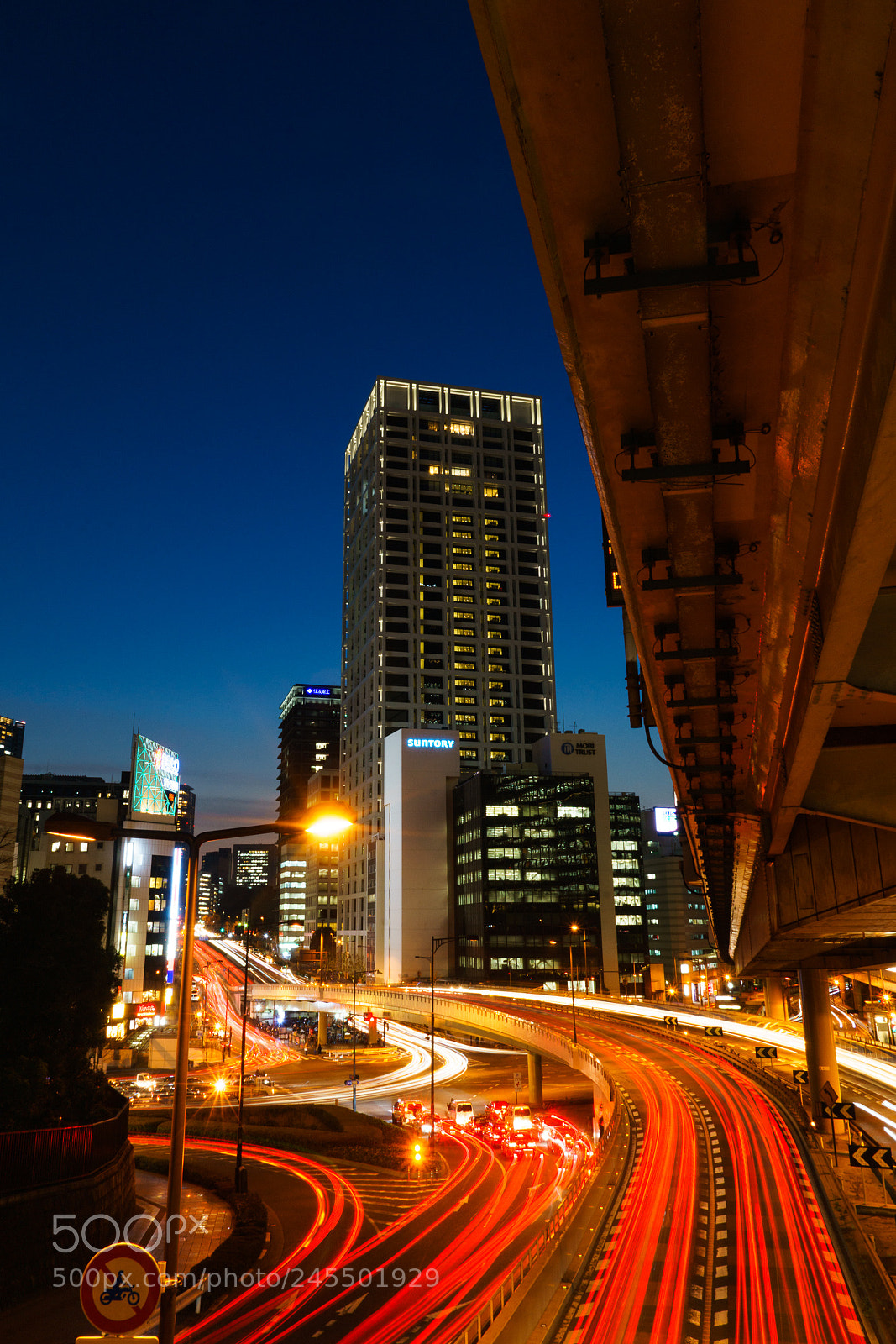 Sony a7 II sample photo. Tokyo twilight photography