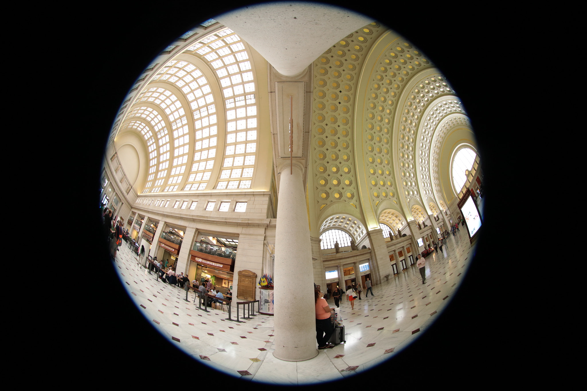 Canon EF 8-15mm F4L Fisheye USM sample photo. Union station d.c. photography