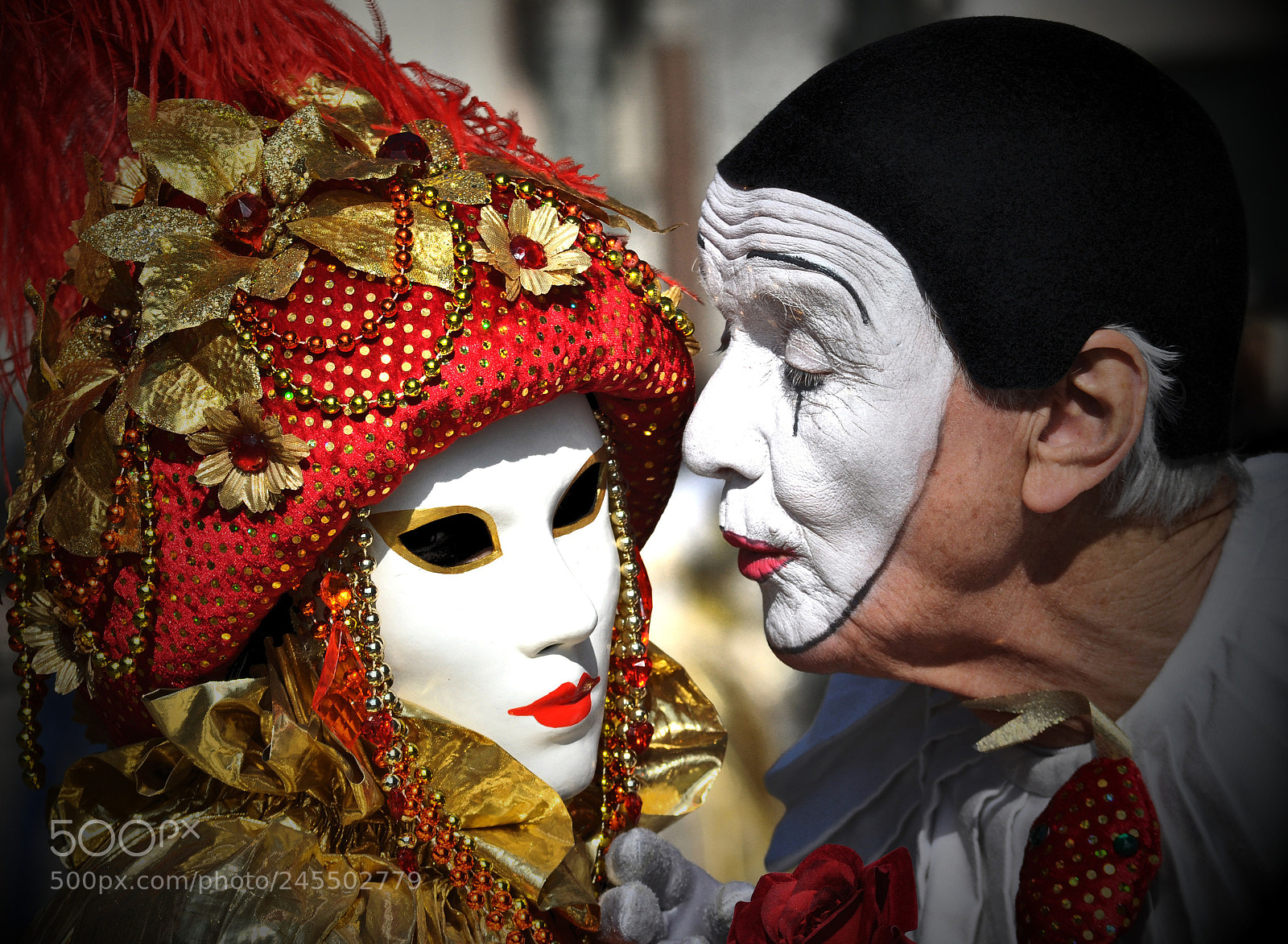 Nikon D5000 sample photo. The kiss photography