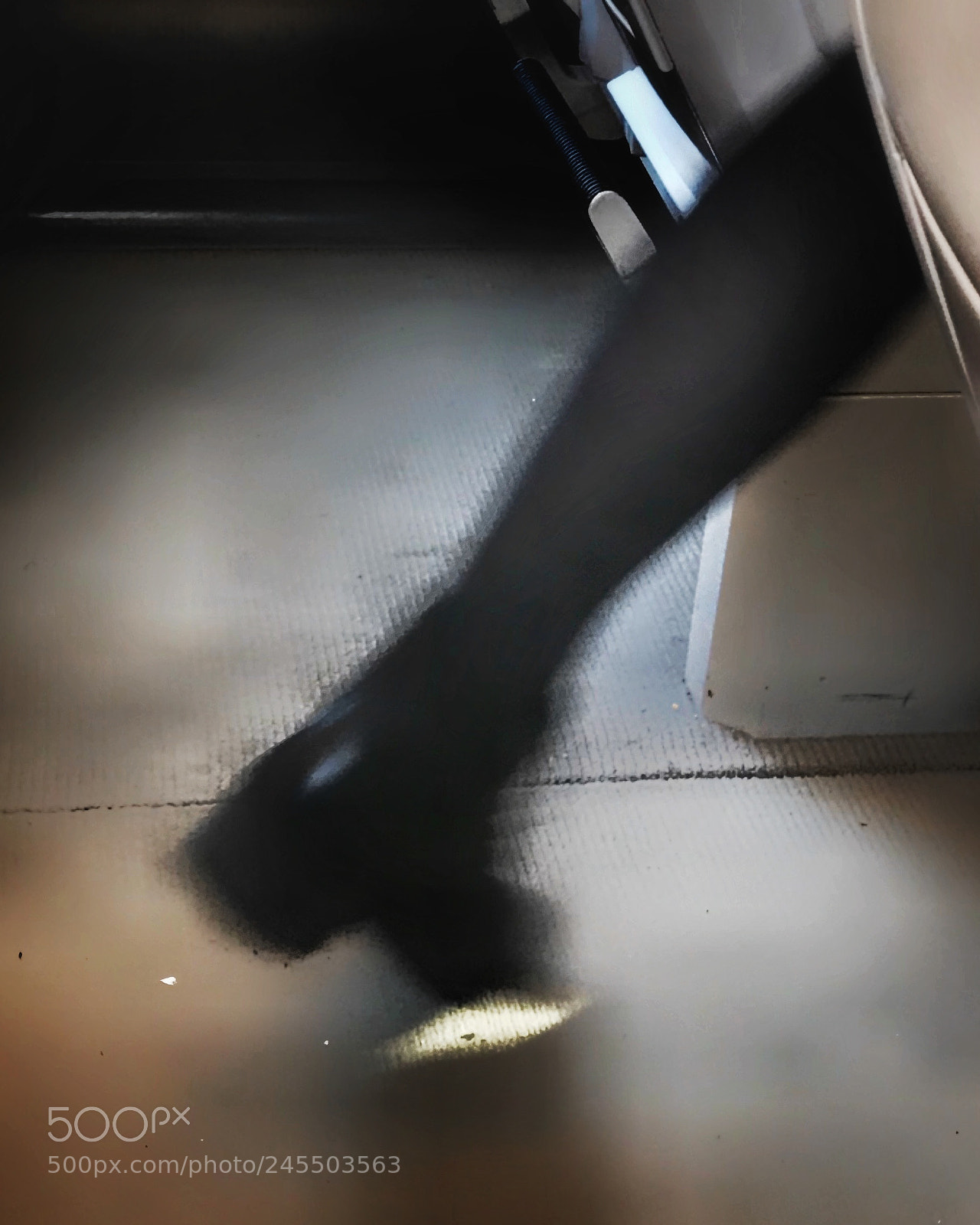 Apple iPhone 7 Plus sample photo. Vanishing leg photography