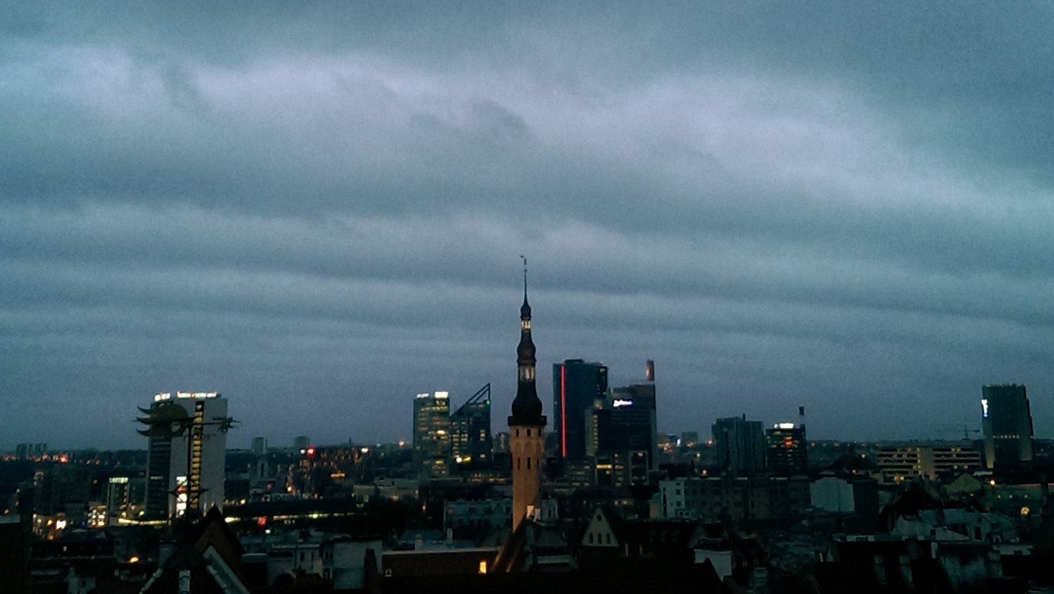 HTC ONE sample photo. Goodbye tallinn photography