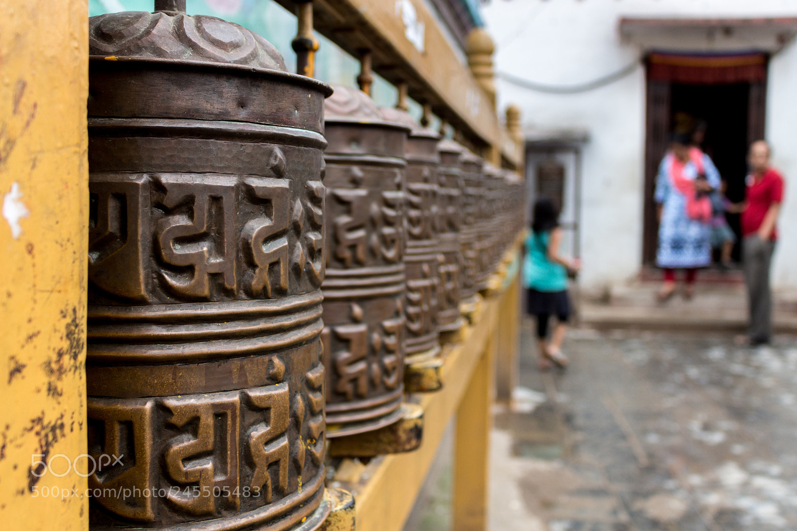 Canon EOS 700D (EOS Rebel T5i / EOS Kiss X7i) sample photo. Prayer wheel in nepal's photography