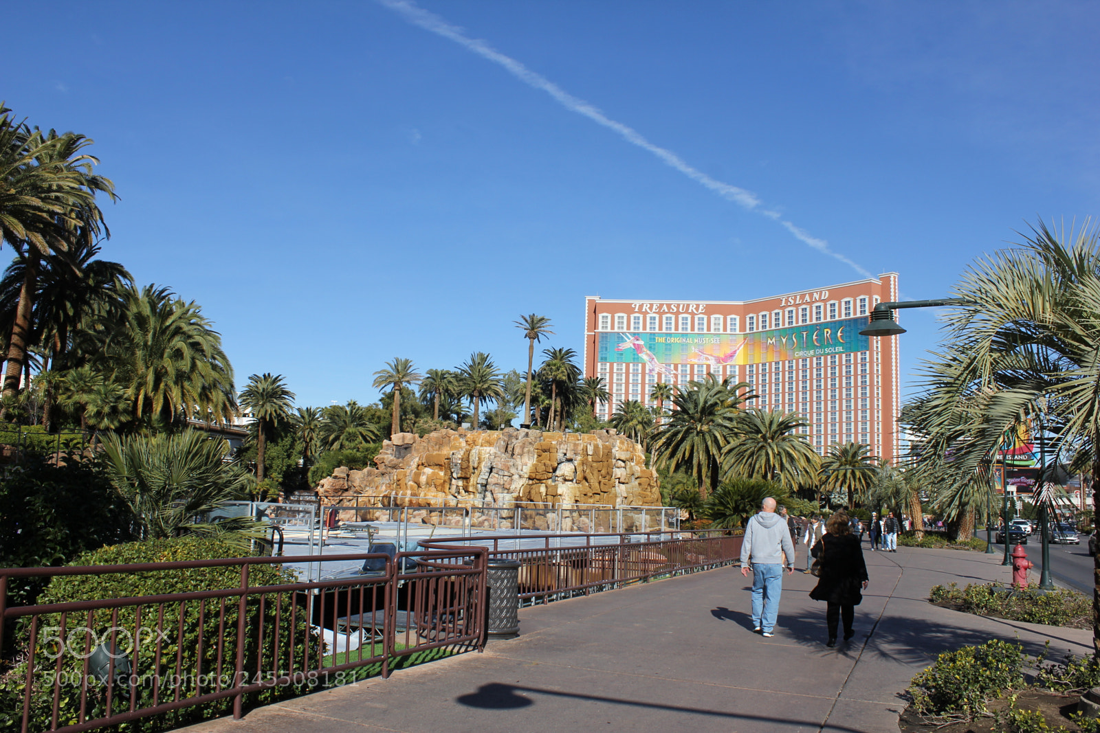 Canon EF-S 18-55mm F3.5-5.6 IS sample photo. Las vegas, nevada, us photography