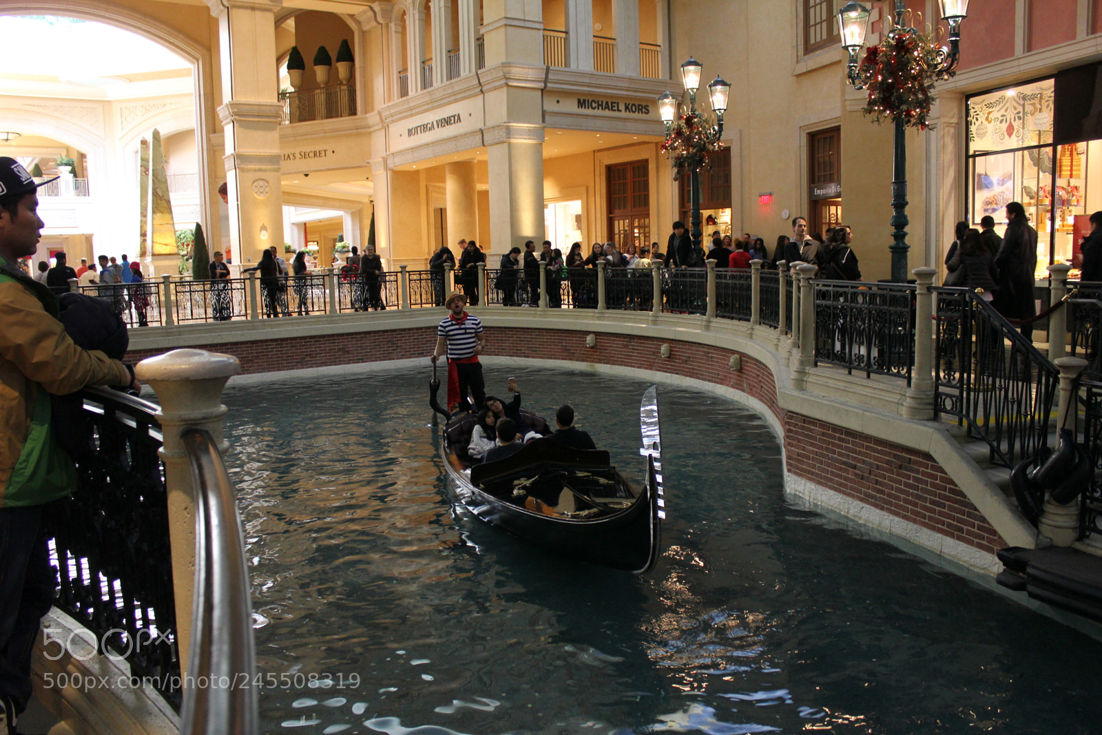 Canon EF-S 18-55mm F3.5-5.6 IS sample photo. Las vegas, nevada, us photography