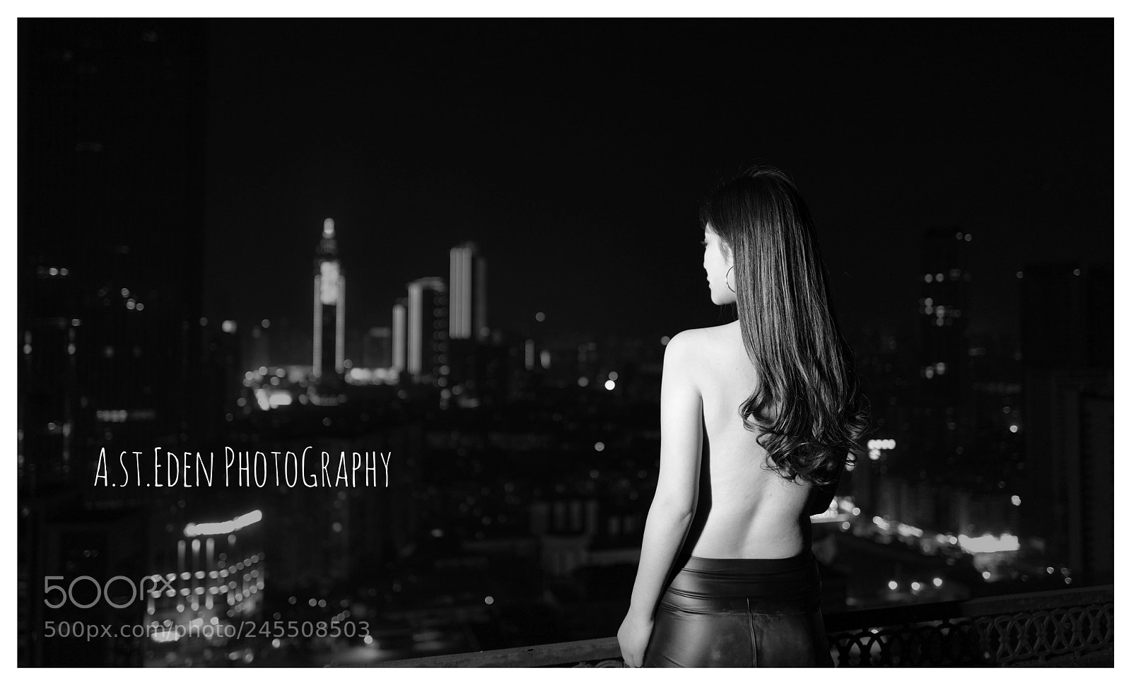 Leica Q (Typ 116) sample photo. Rooftop girl. photography