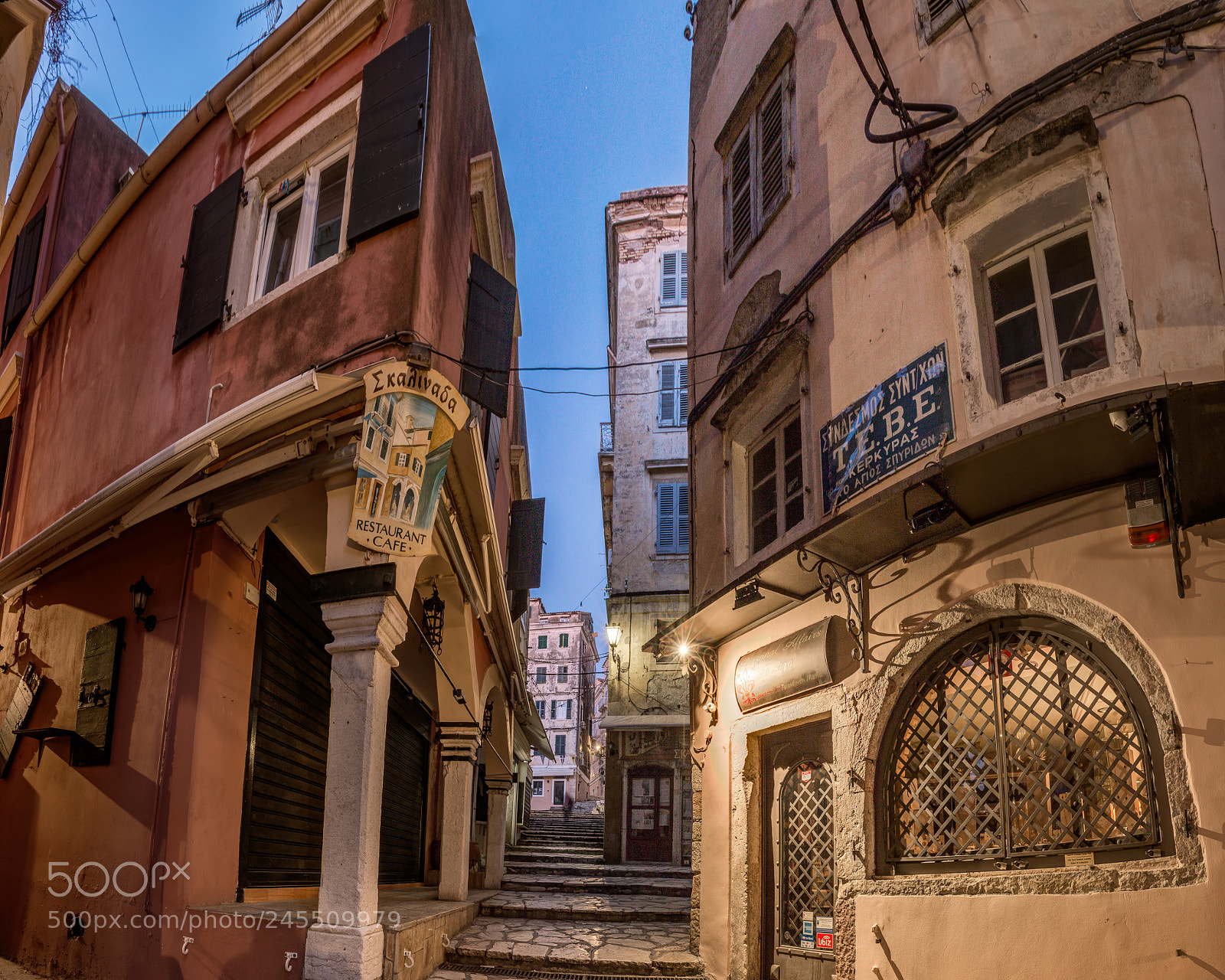 Canon EOS 70D sample photo. Corfu old town photography