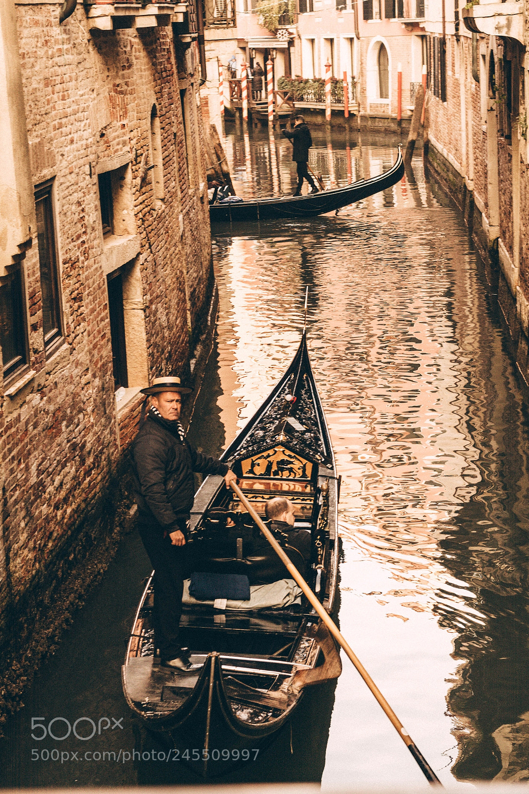 Canon EOS 700D (EOS Rebel T5i / EOS Kiss X7i) sample photo. Gondolier photography