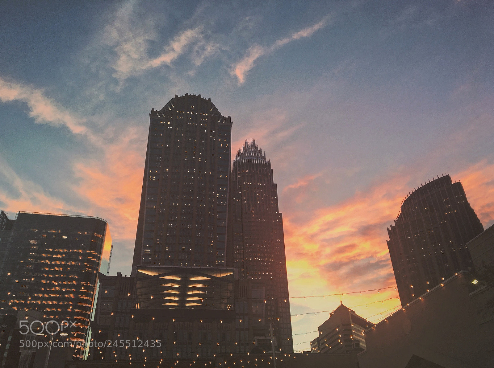 Apple iPhone 6s sample photo. City streets fever photography