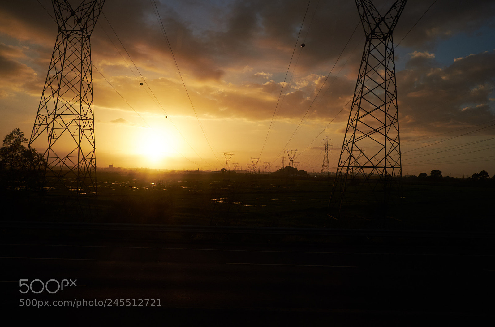 Fujifilm X-T10 sample photo. Sunset (no duel, though) photography