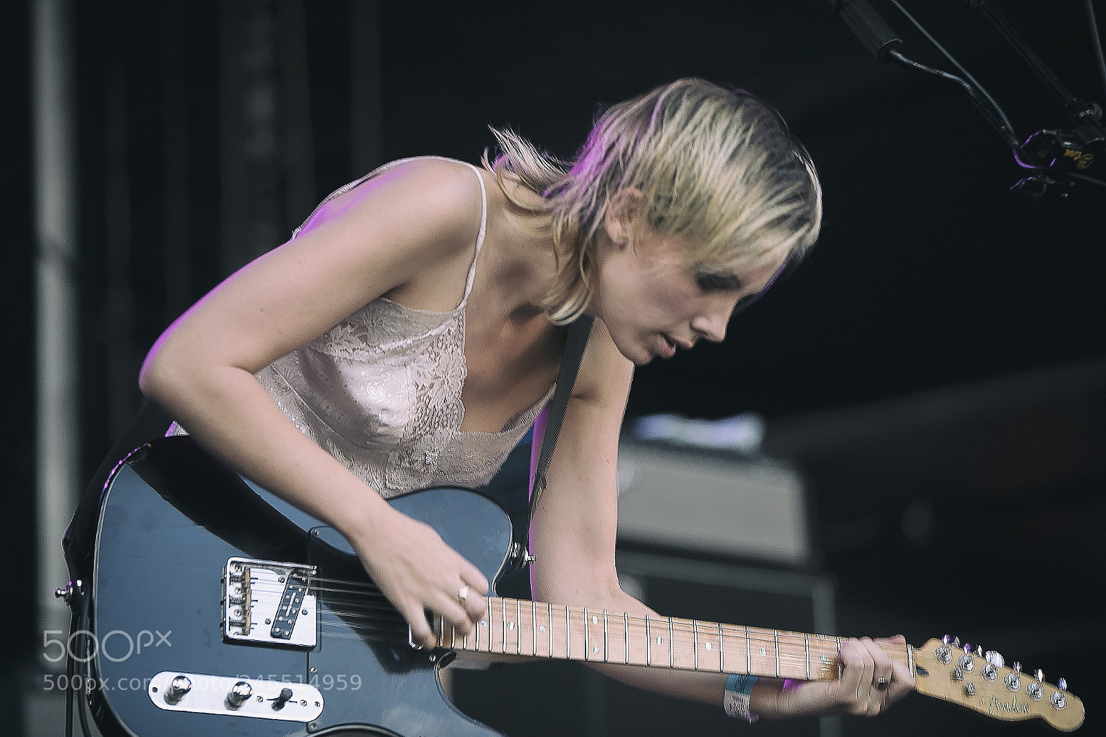 Canon EOS-1D X Mark II sample photo. Wolf alice analog photography
