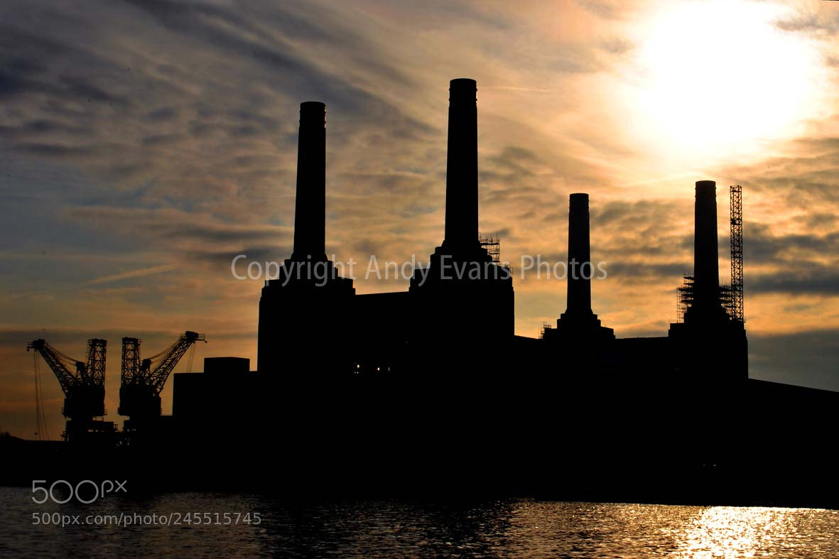 Nikon D3000 sample photo. Battersea power station and photography