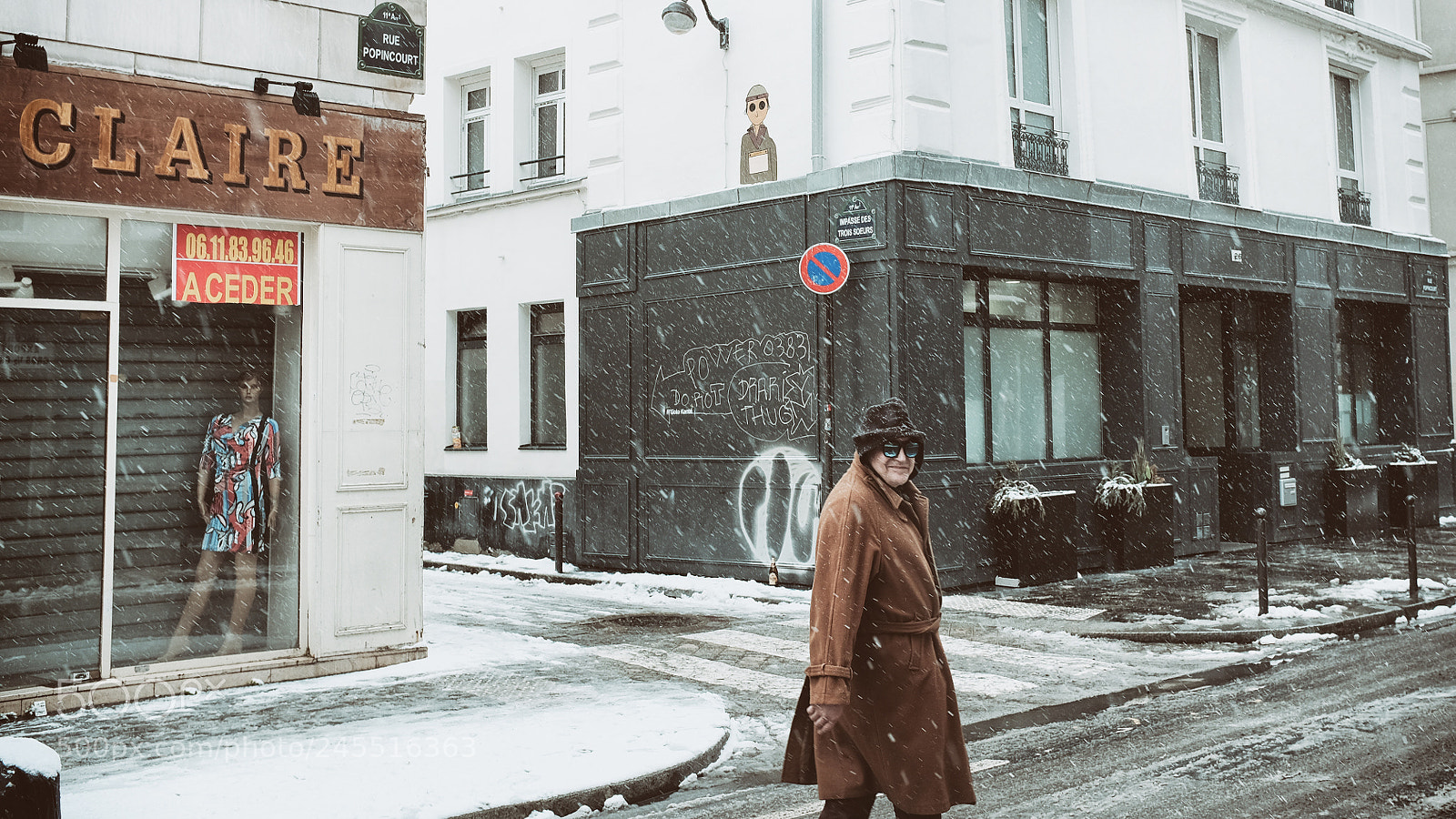 Fujifilm X100T sample photo. Paris snowy day with photography