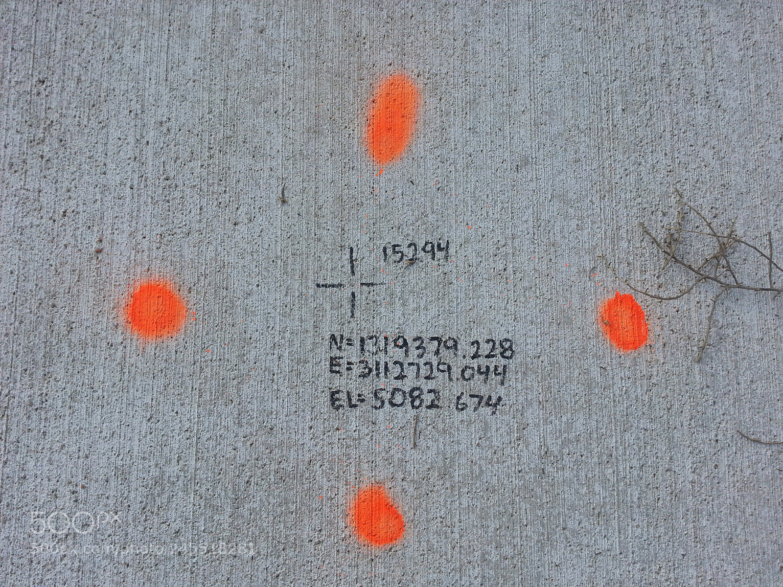 Samsung Galaxy S3 sample photo. Mysterious coordinates on concrete. photography