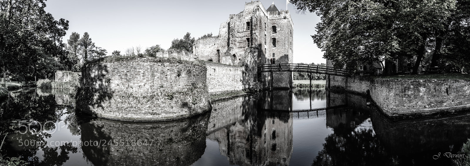 Sony a7R II sample photo. Castle brederode panorama photography
