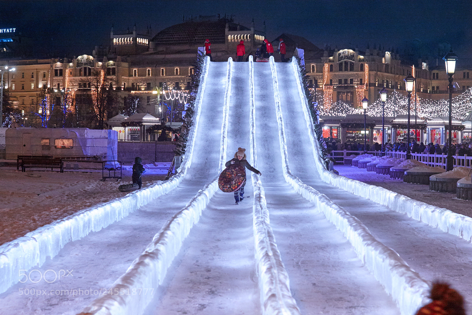 Canon EOS 50D sample photo. Winter moscow entertainment photography