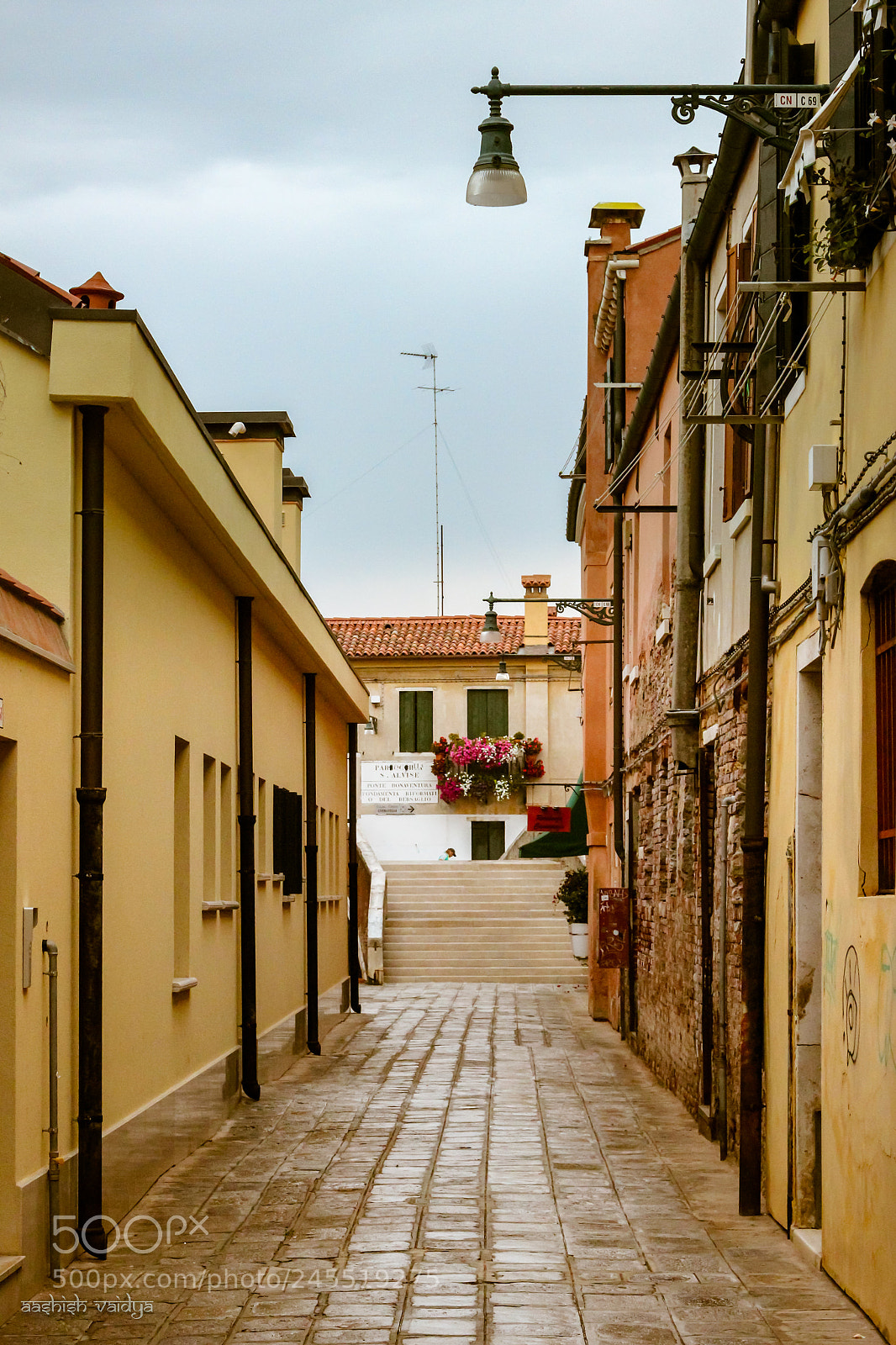 Canon EOS 600D (Rebel EOS T3i / EOS Kiss X5) sample photo. Street, venice photography