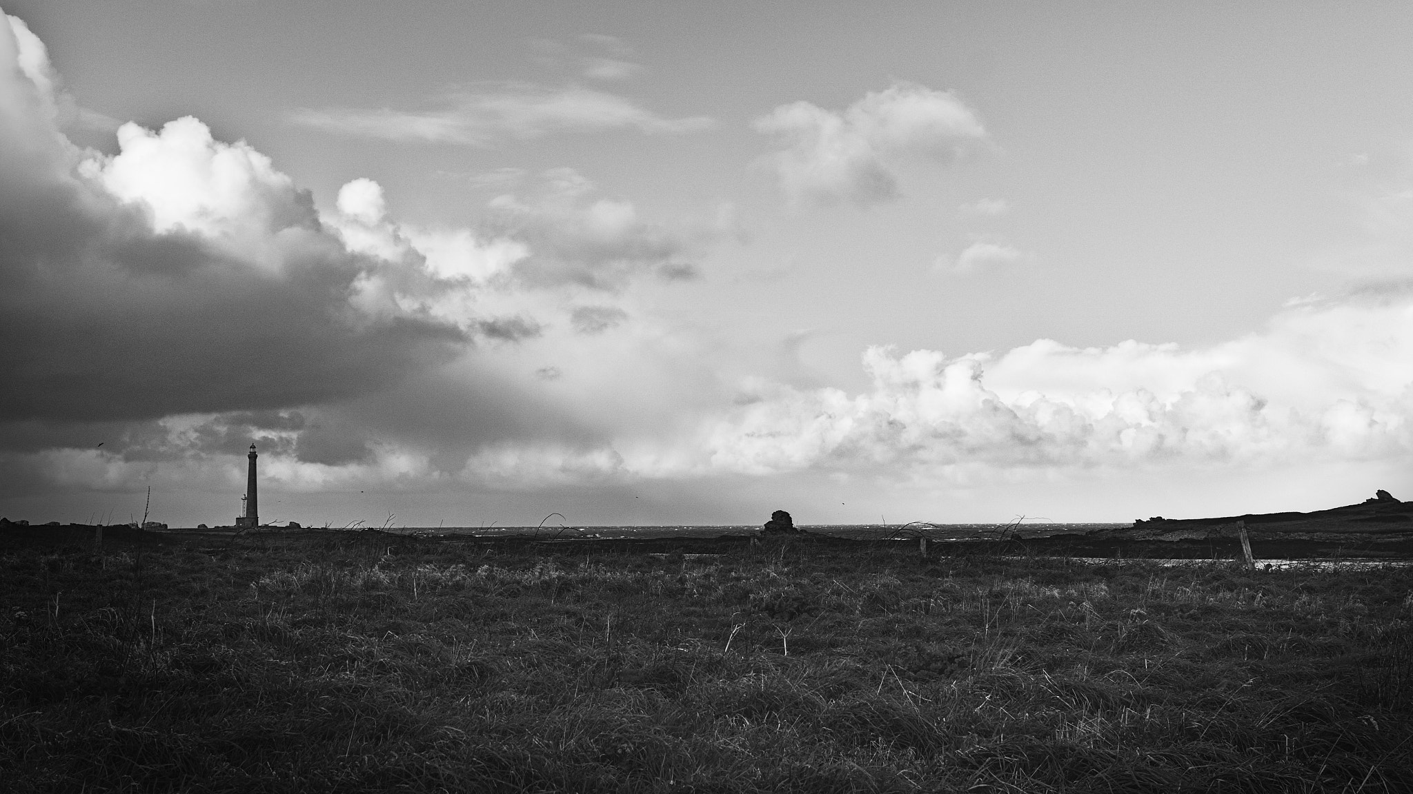 Canon EF-S 24mm F2.8 STM sample photo. Le phare dans la plaine photography