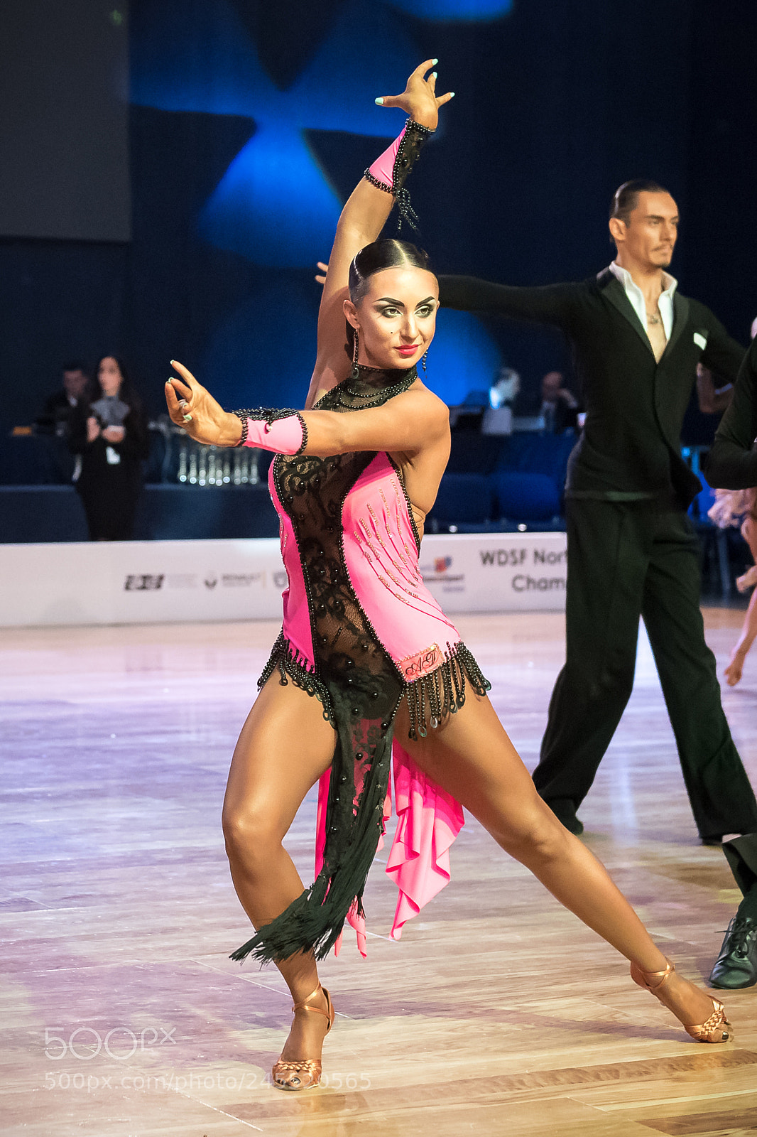 Nikon D5 sample photo. Dancers dancing latin dance photography