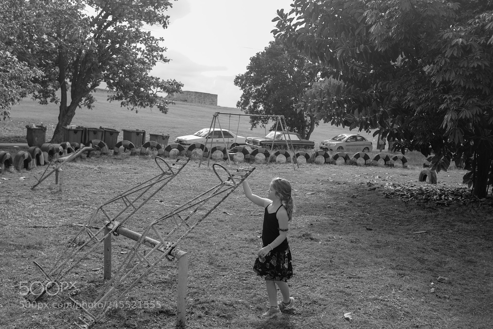 Fujifilm X100F sample photo. Daughter traveling back in photography