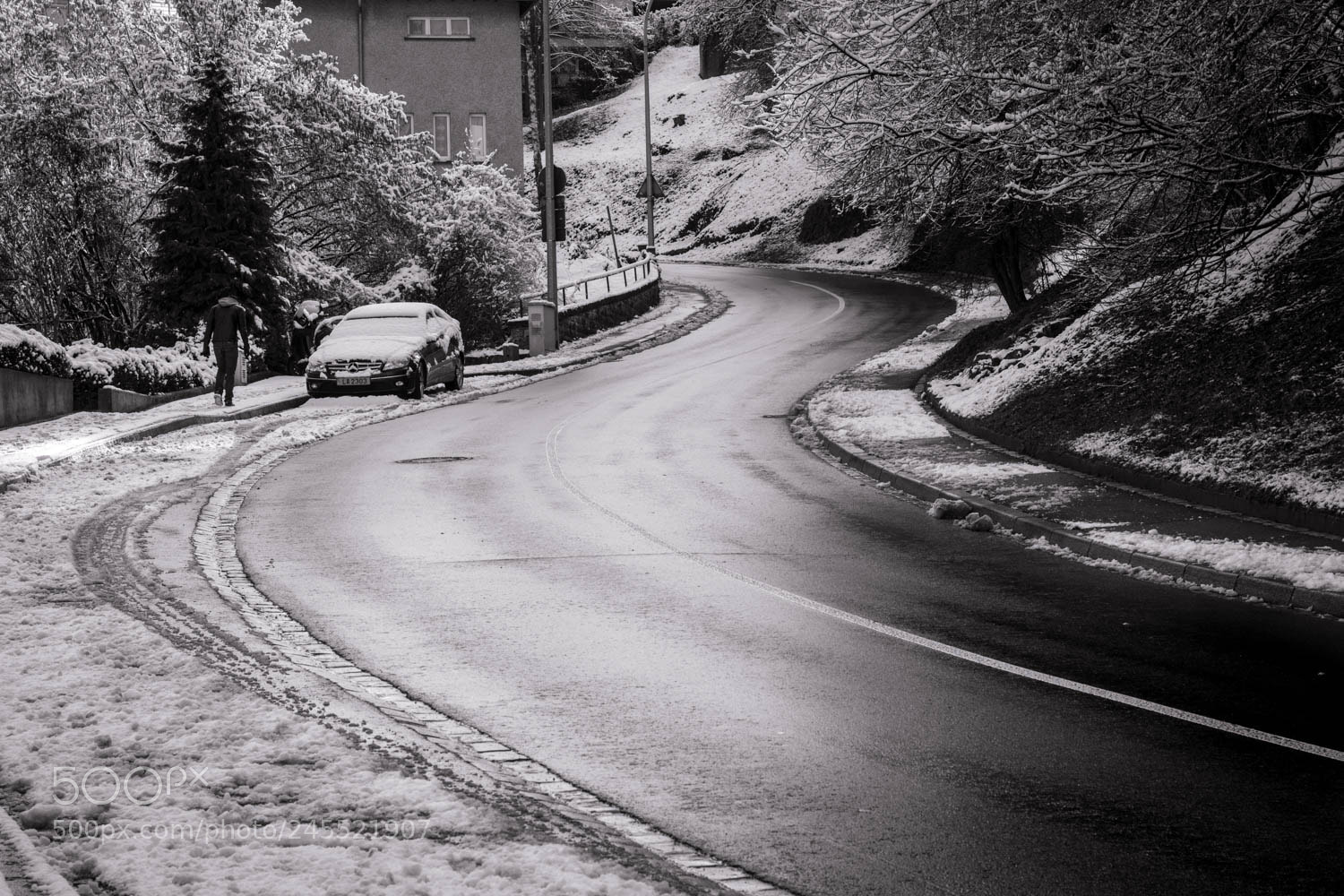 Nikon D7100 sample photo. Curve street photography